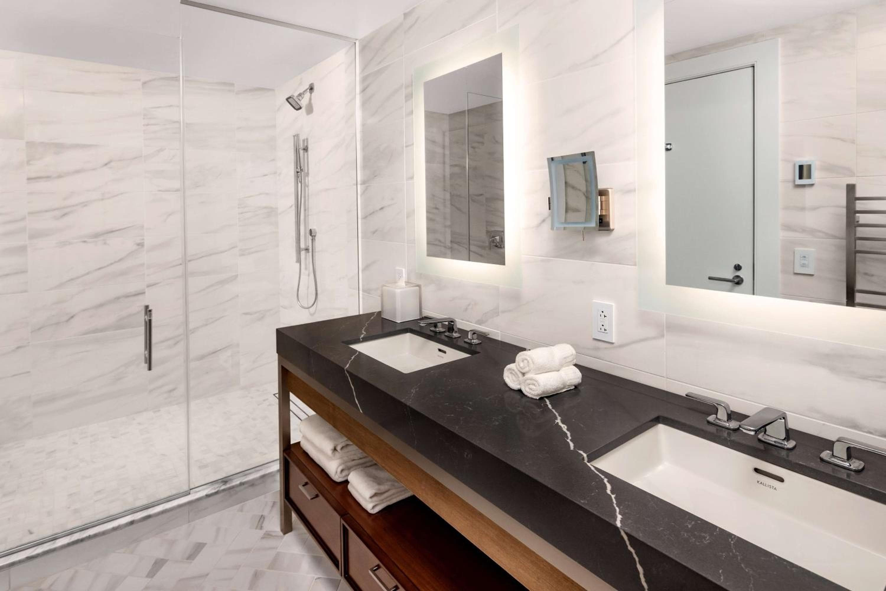 Hilton Club The Quin New York — 21