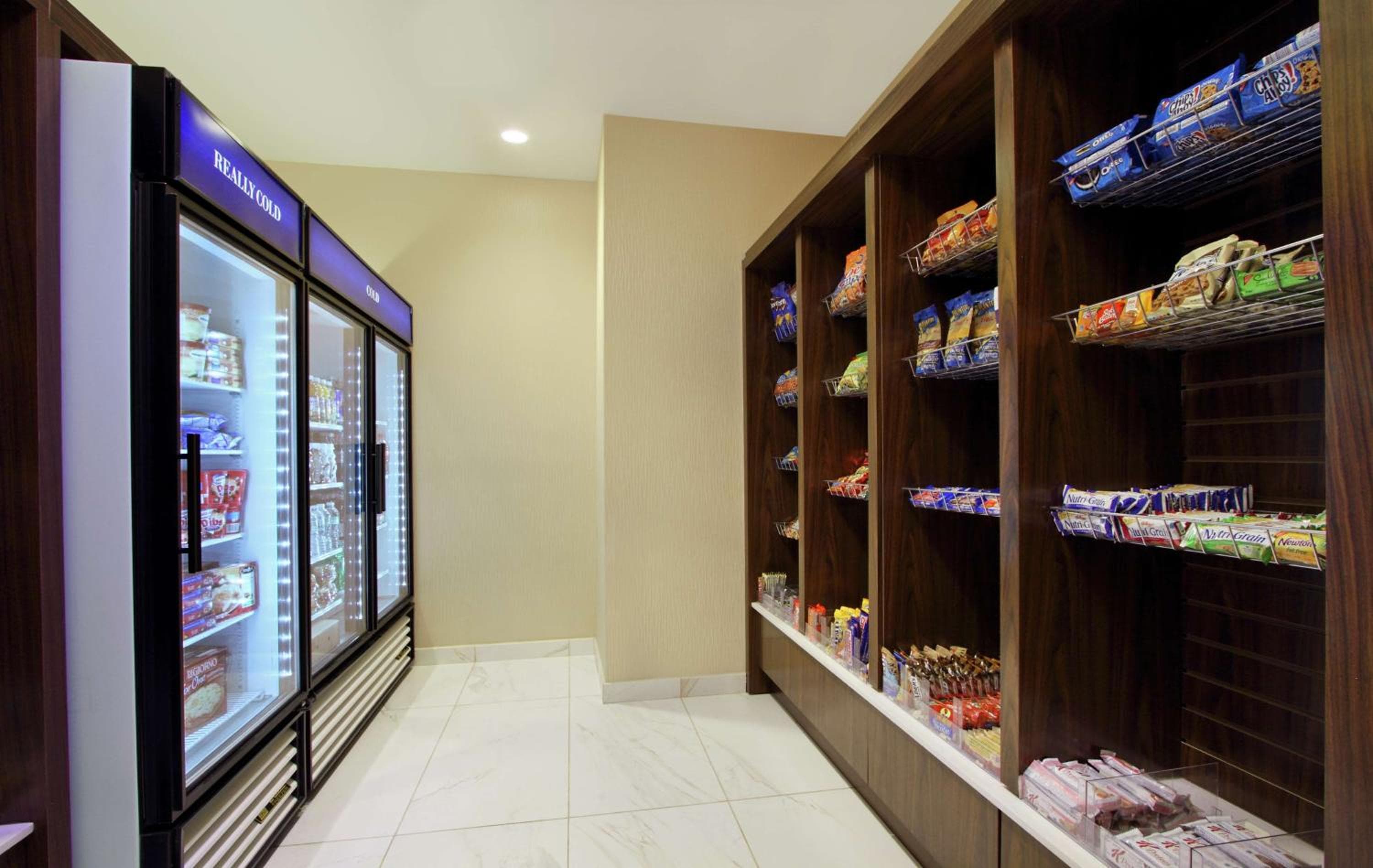 Hilton Garden Inn New York/Midtown Park Avenue — 6