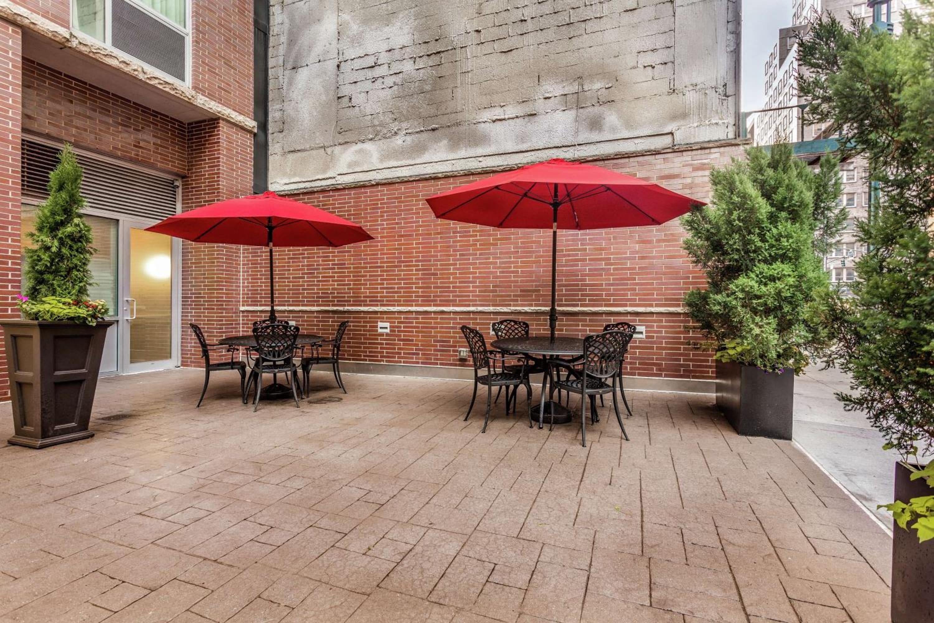 Hampton Inn Manhattan Grand Central — 23