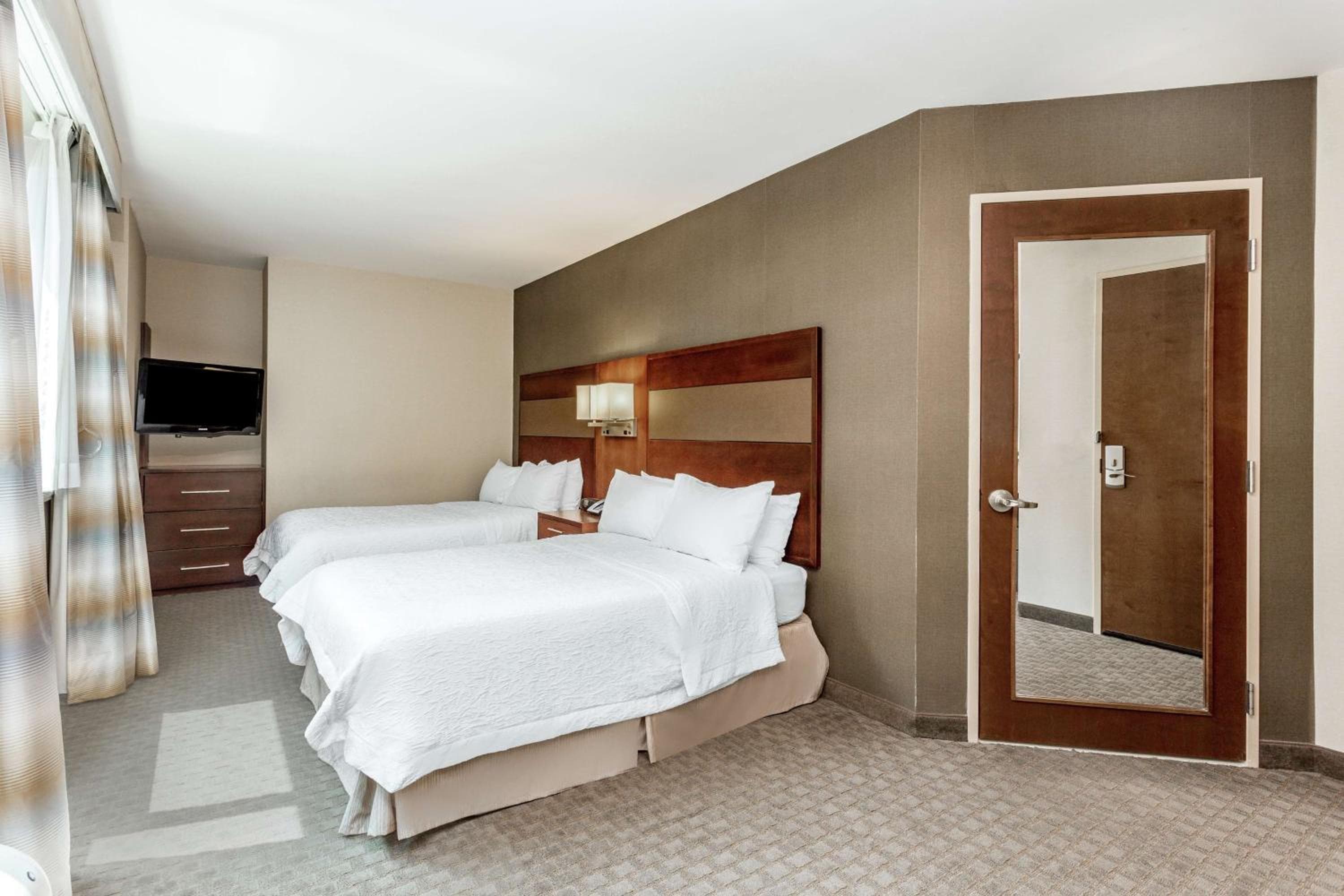 Hampton Inn Manhattan Grand Central — 11