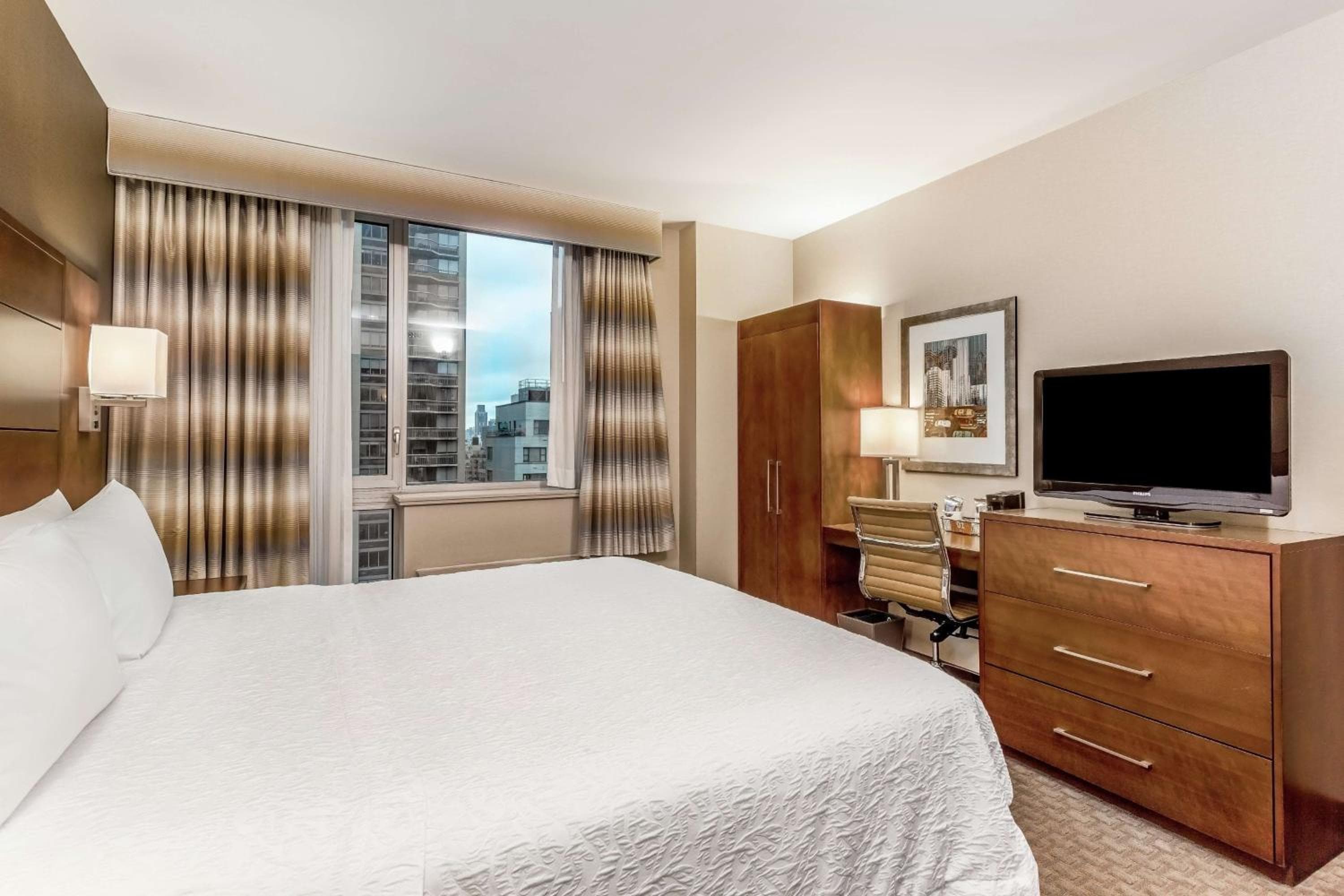 Hampton Inn Manhattan Grand Central — 8