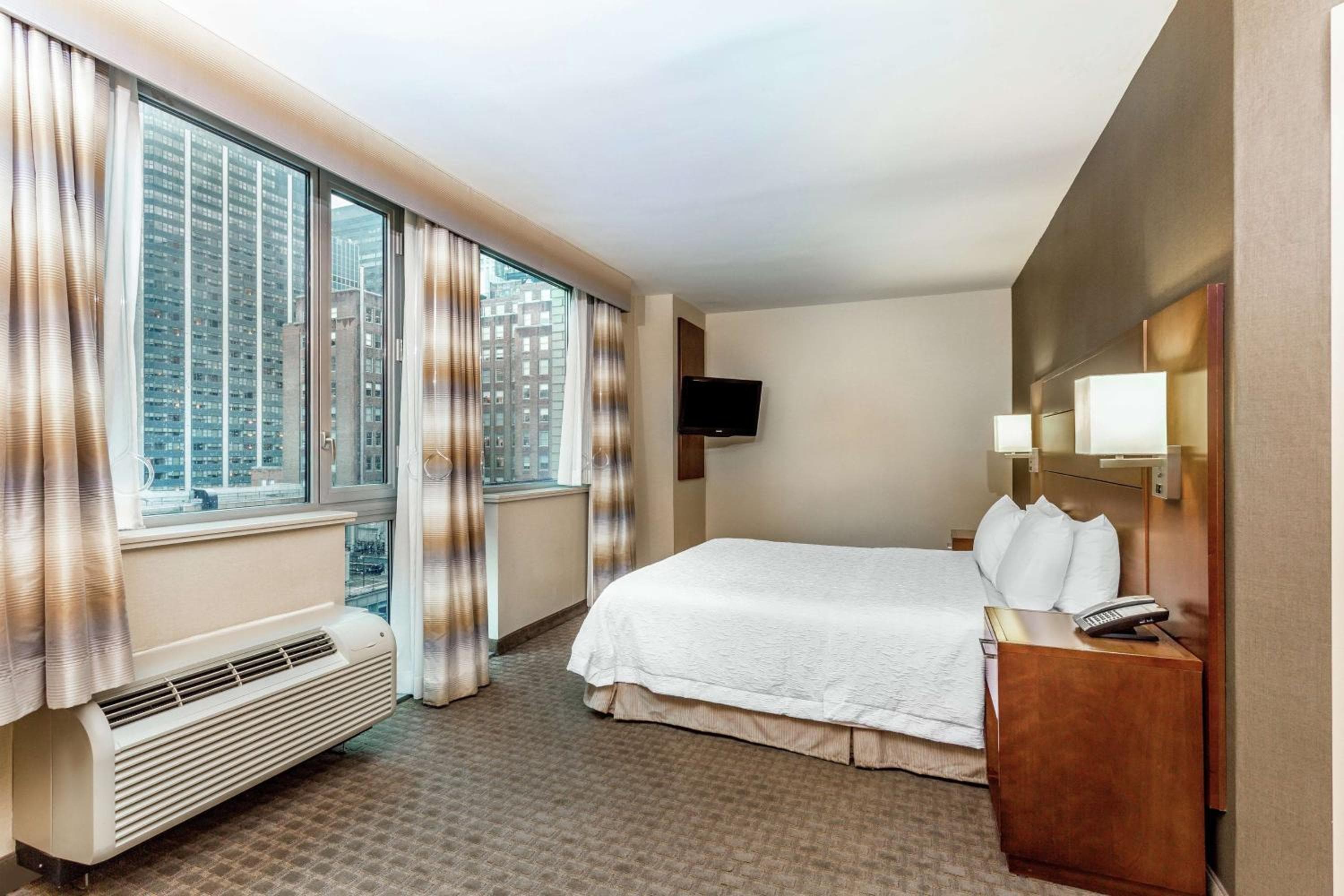 Hampton Inn Manhattan Grand Central — 11