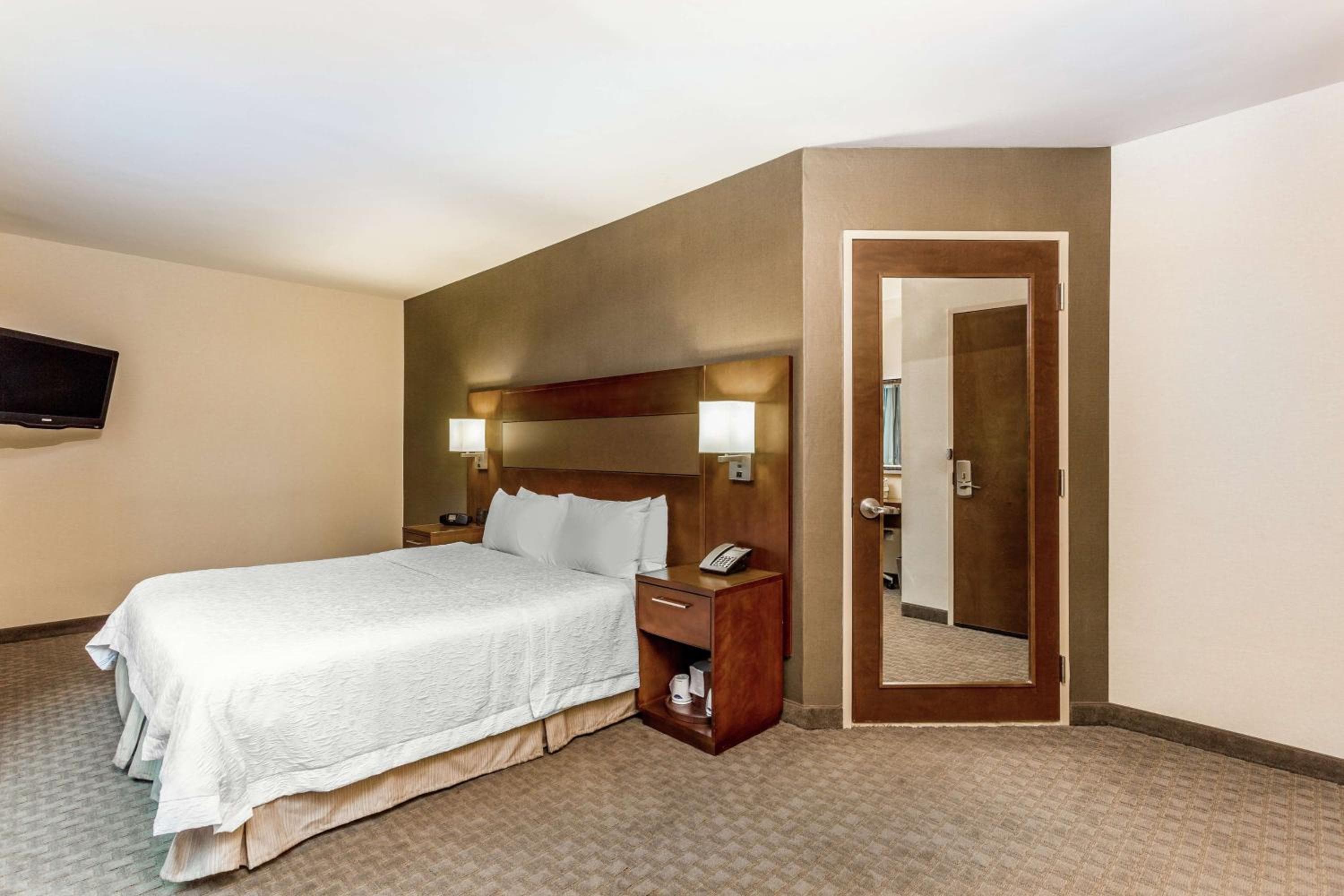 Hampton Inn Manhattan Grand Central — 13