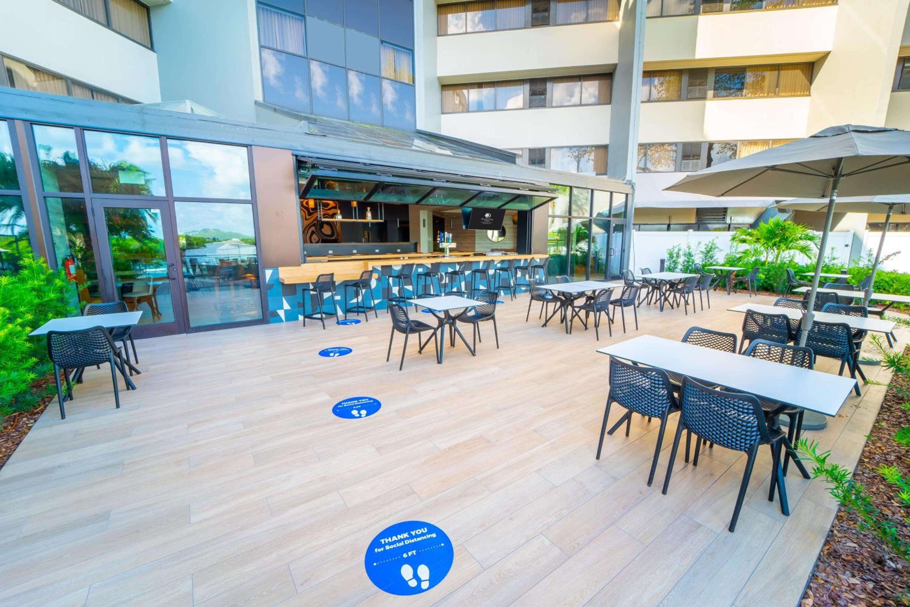 DoubleTree by Hilton Tampa Rocky Point Waterfront — 5