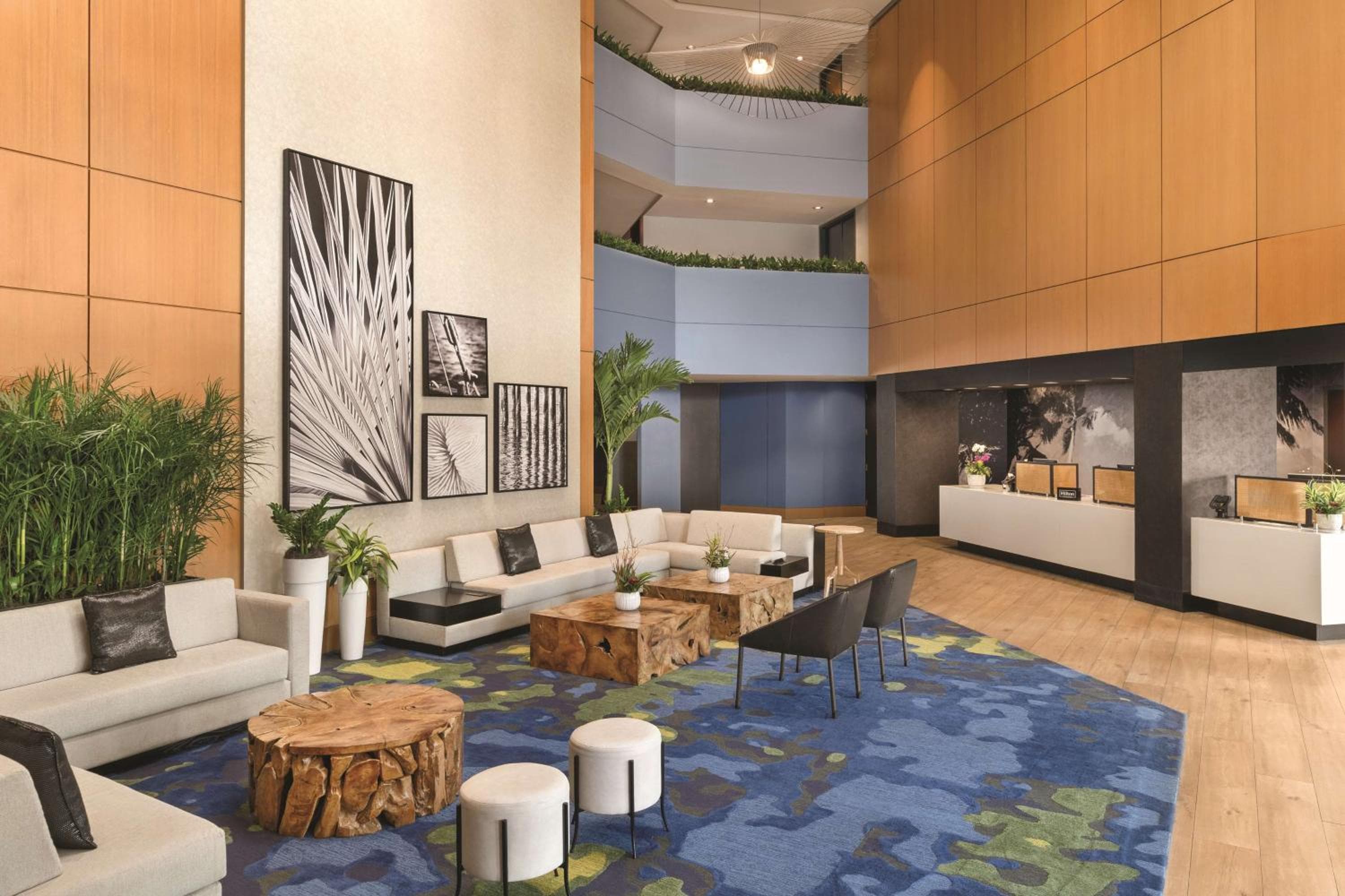 DoubleTree by Hilton Tampa Rocky Point Waterfront — 7