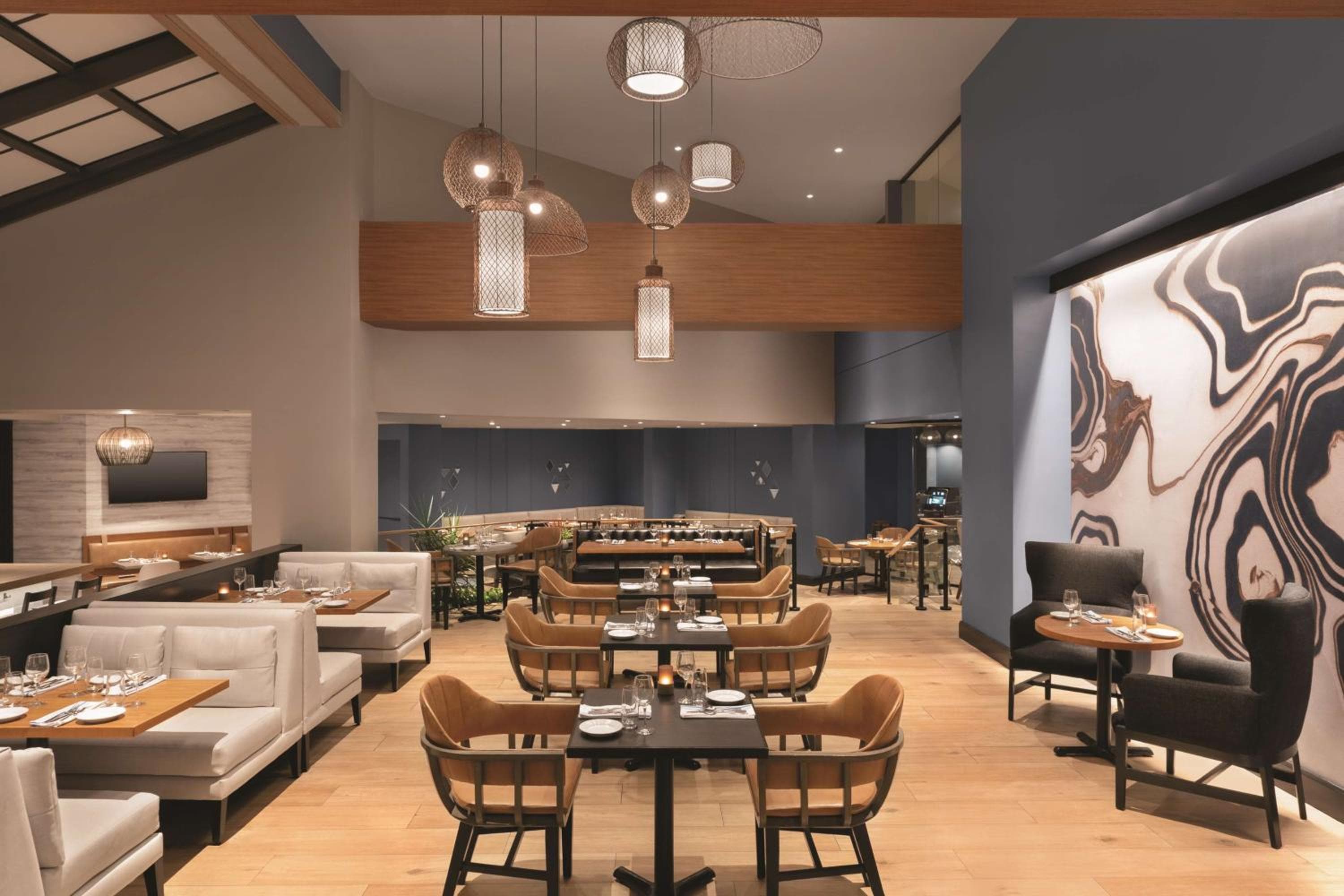 DoubleTree by Hilton Tampa Rocky Point Waterfront — 14