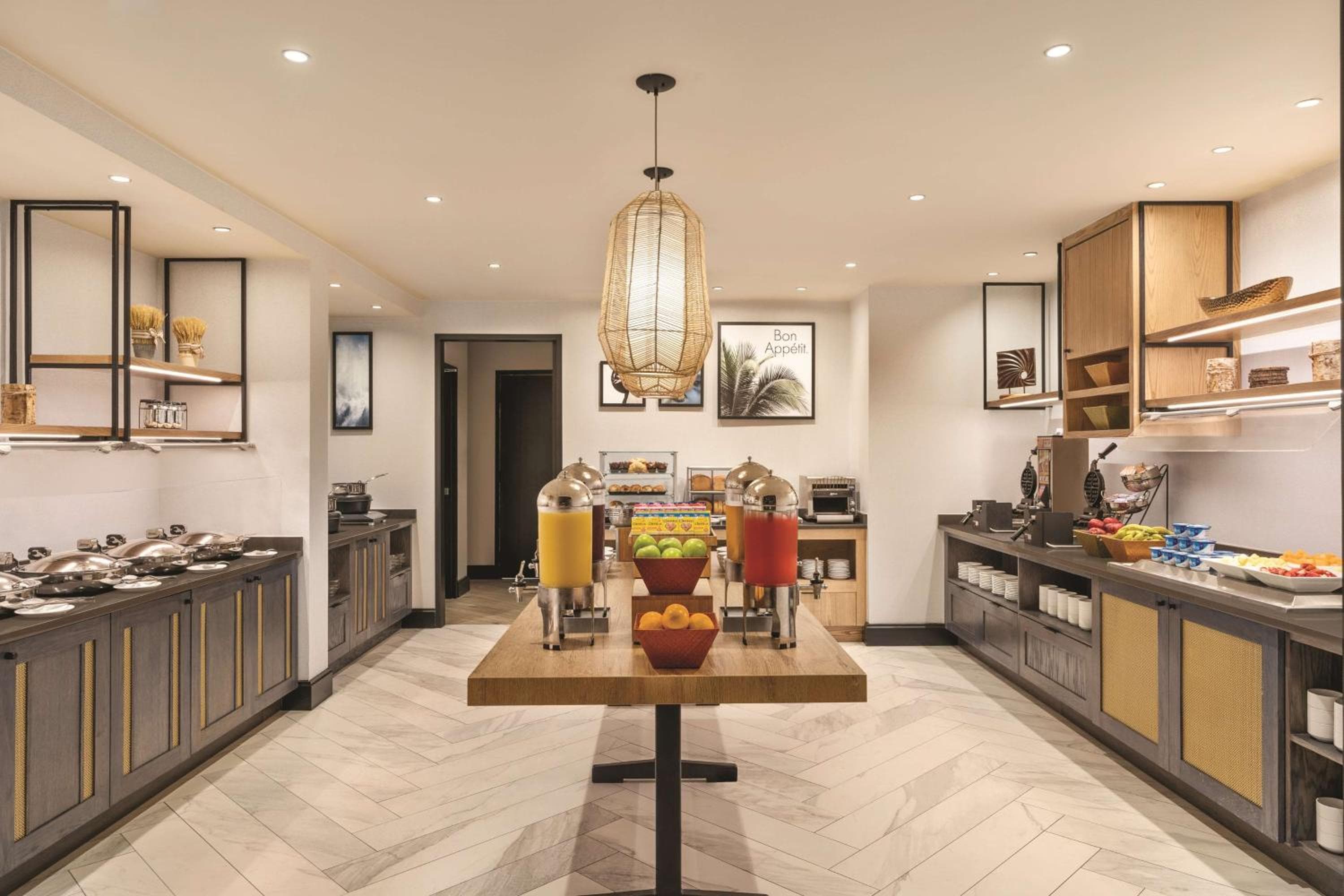 DoubleTree by Hilton Tampa Rocky Point Waterfront — 19