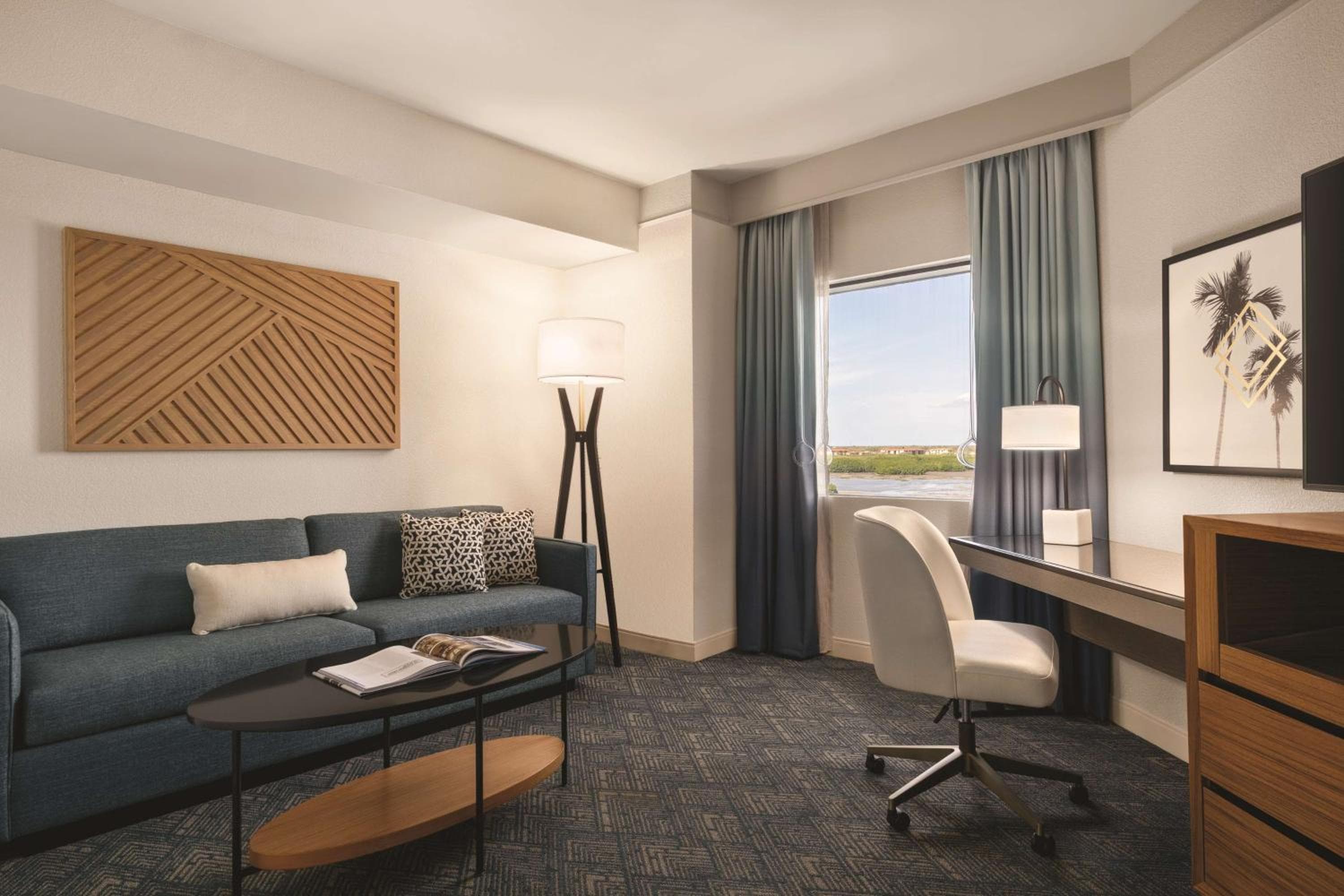 DoubleTree by Hilton Tampa Rocky Point Waterfront — 22