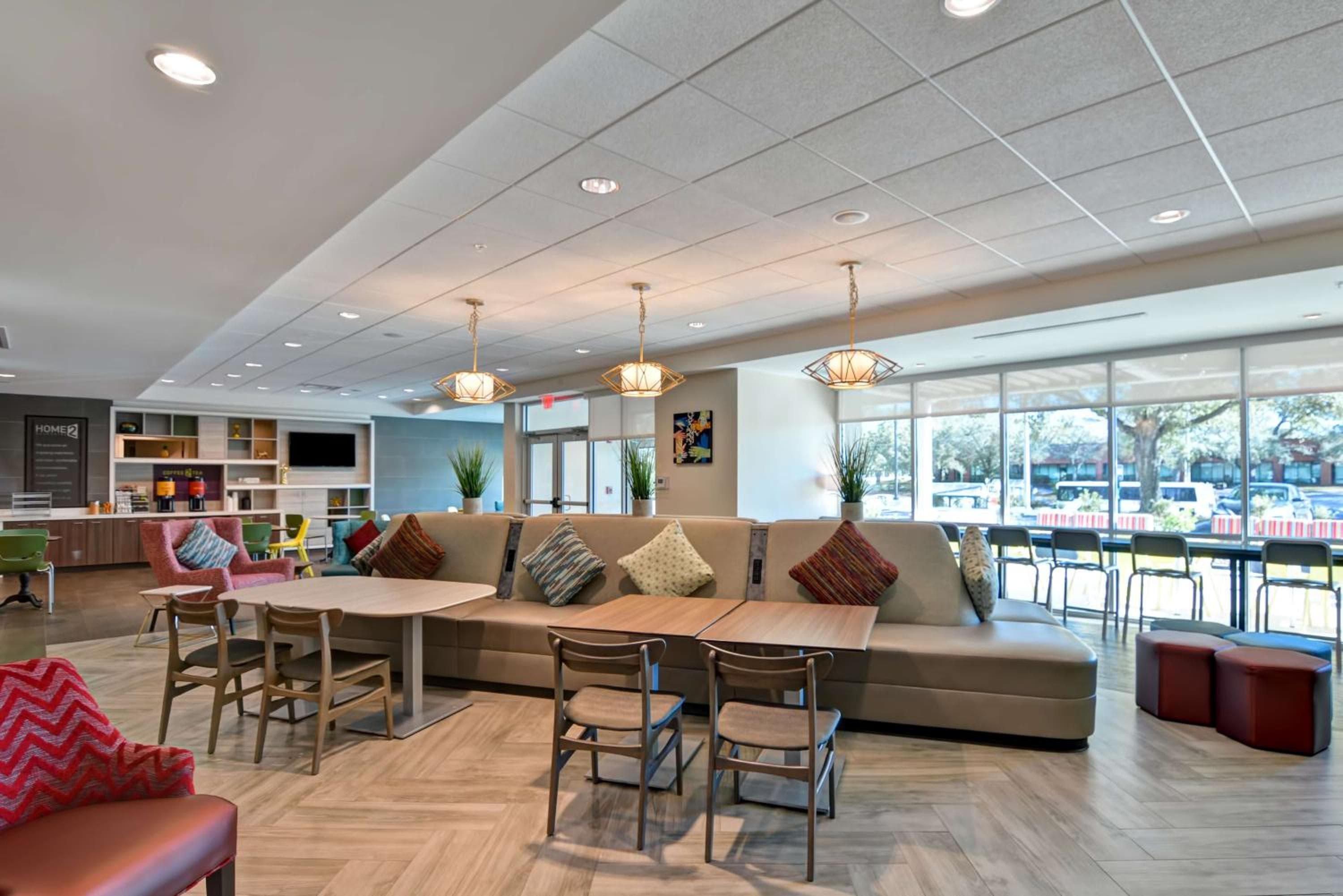 Home2 Suites By Hilton Tampa USF vicino a Busch Gardens — 4