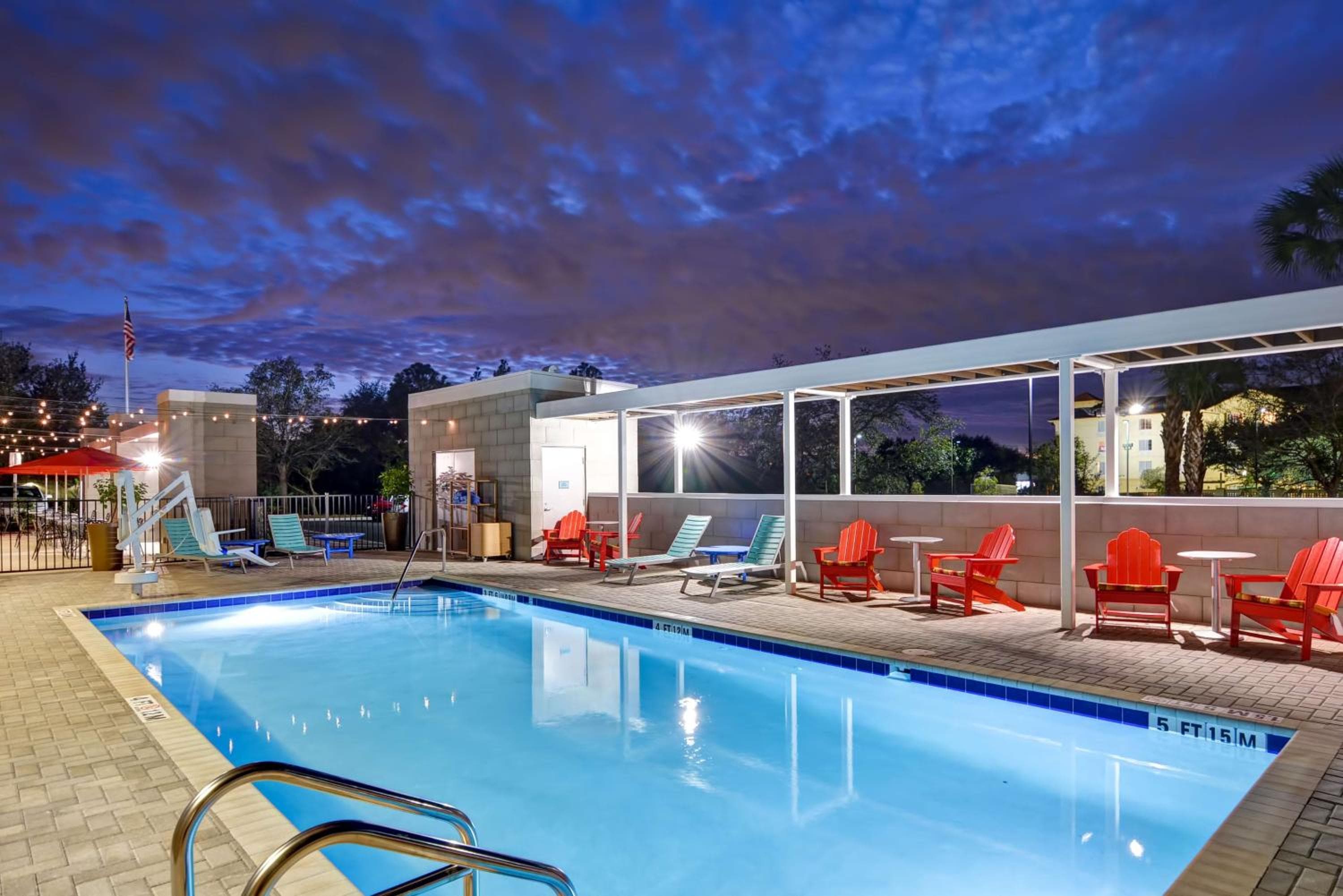 Home2 Suites By Hilton Tampa USF vicino a Busch Gardens — 2