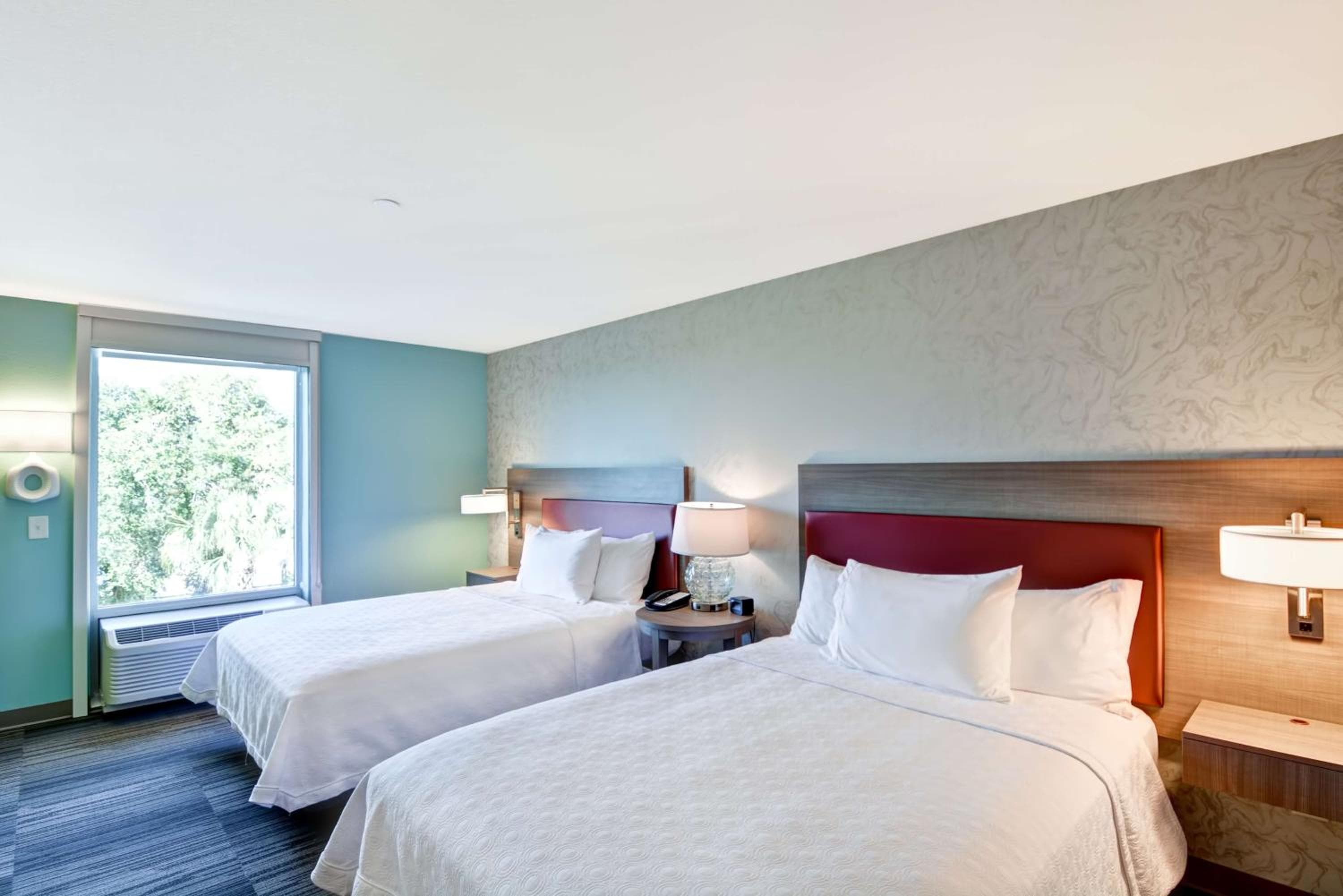 Home2 Suites By Hilton Tampa USF vicino a Busch Gardens — 13