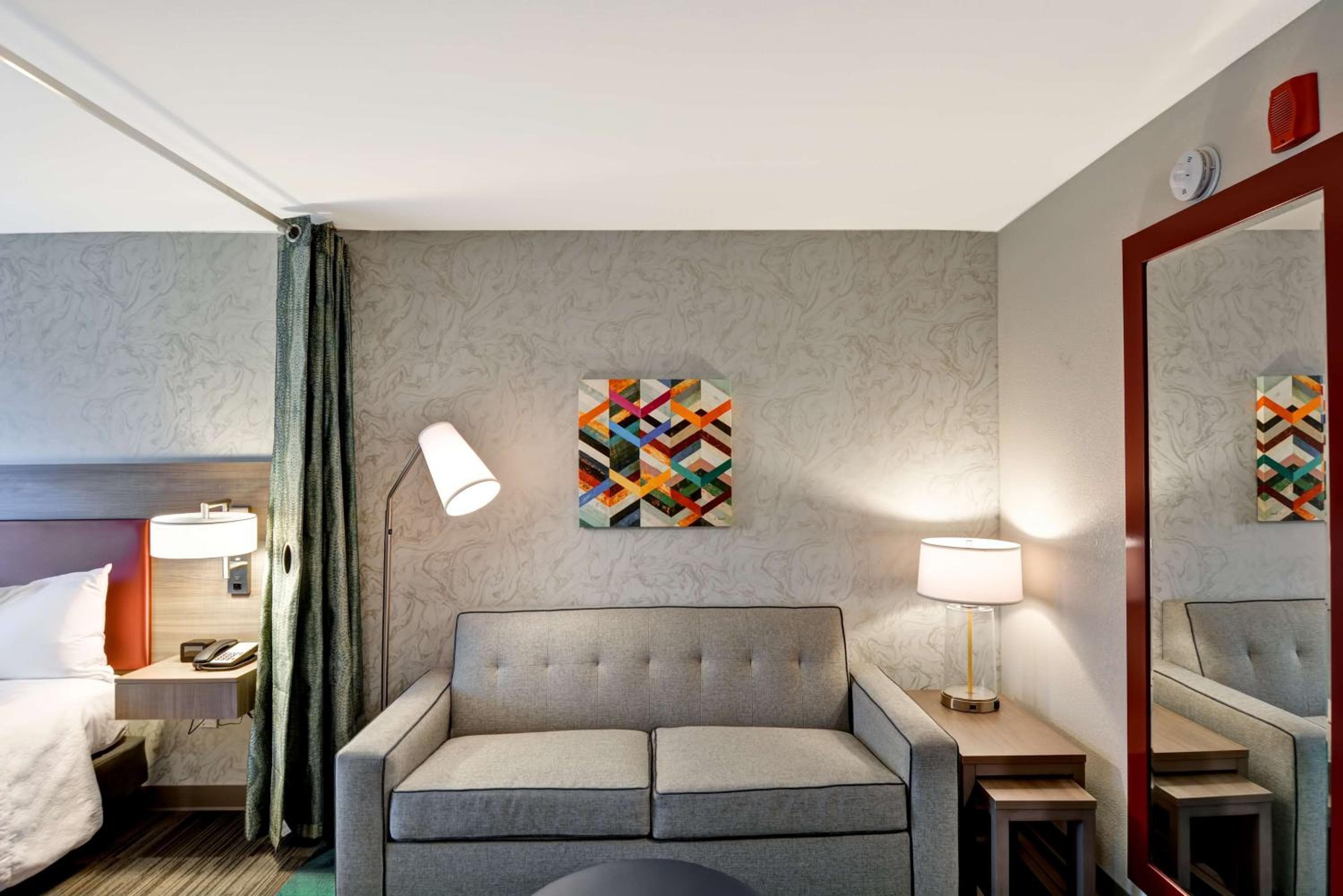Home2 Suites By Hilton Tampa USF vicino a Busch Gardens — 25