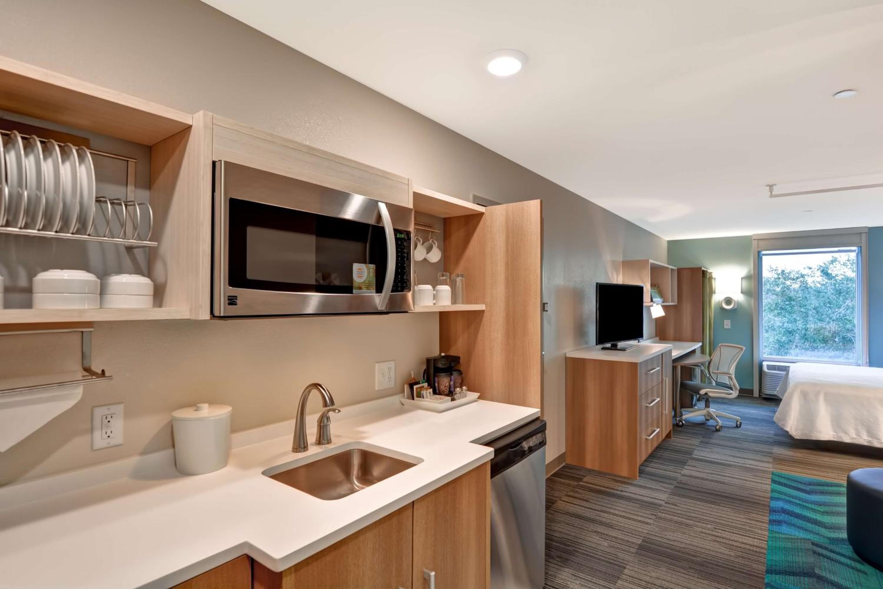 Home2 Suites By Hilton Tampa USF vicino a Busch Gardens — 14