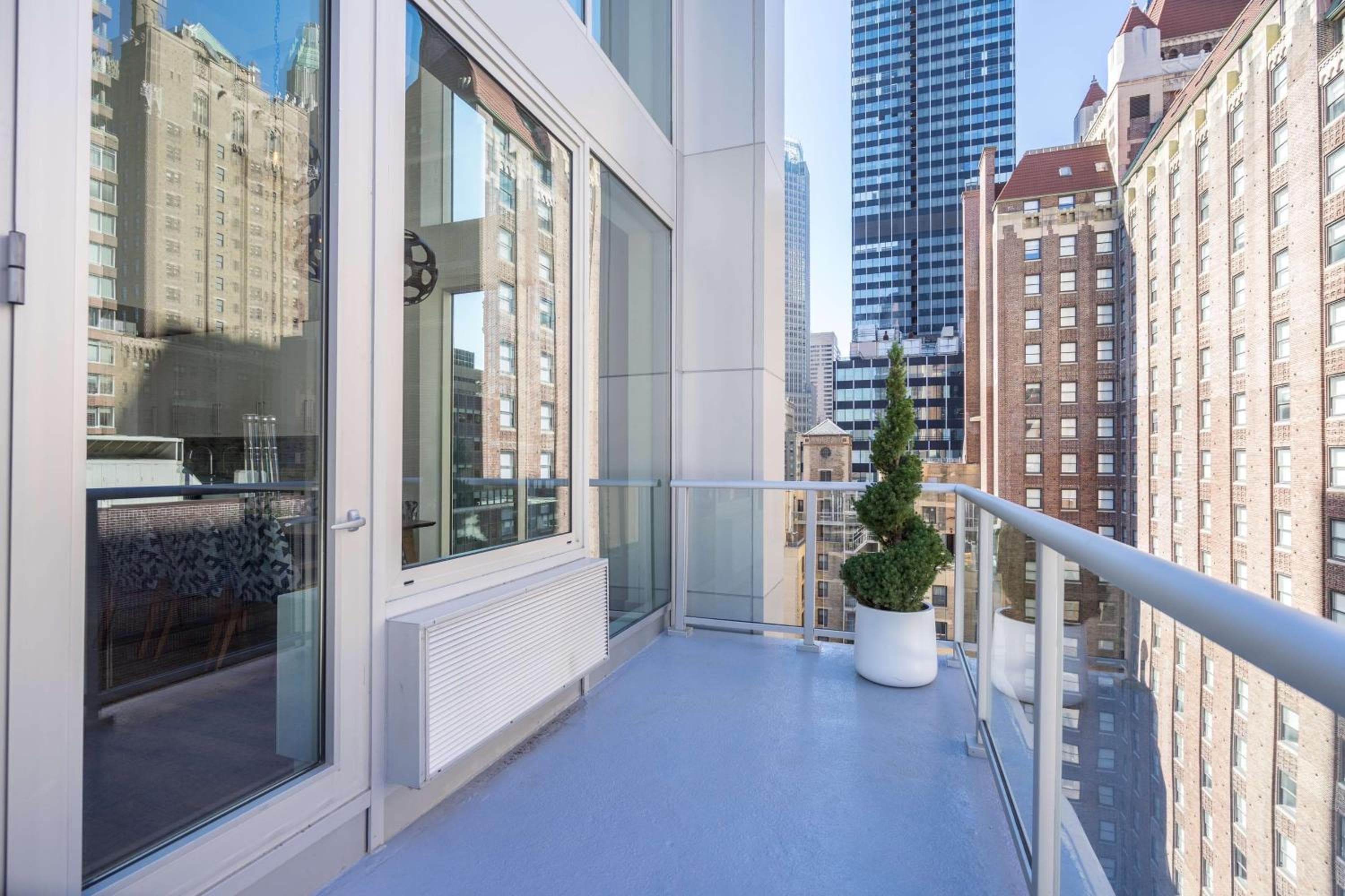 Il Bernic Hotel New York City, Collezione di arazzi di Hilton — 21