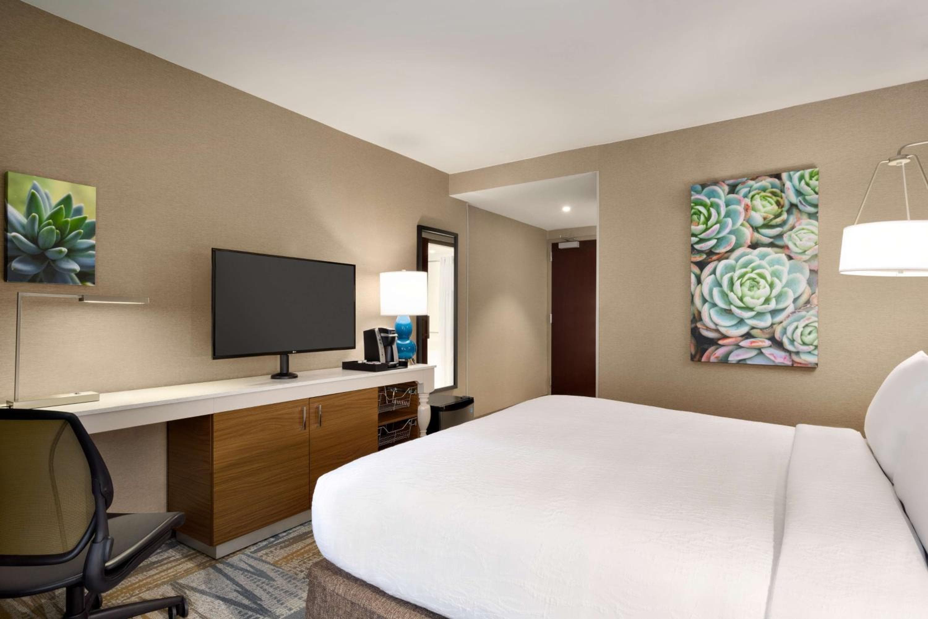 Hilton Garden Inn New York Times Square South — 25