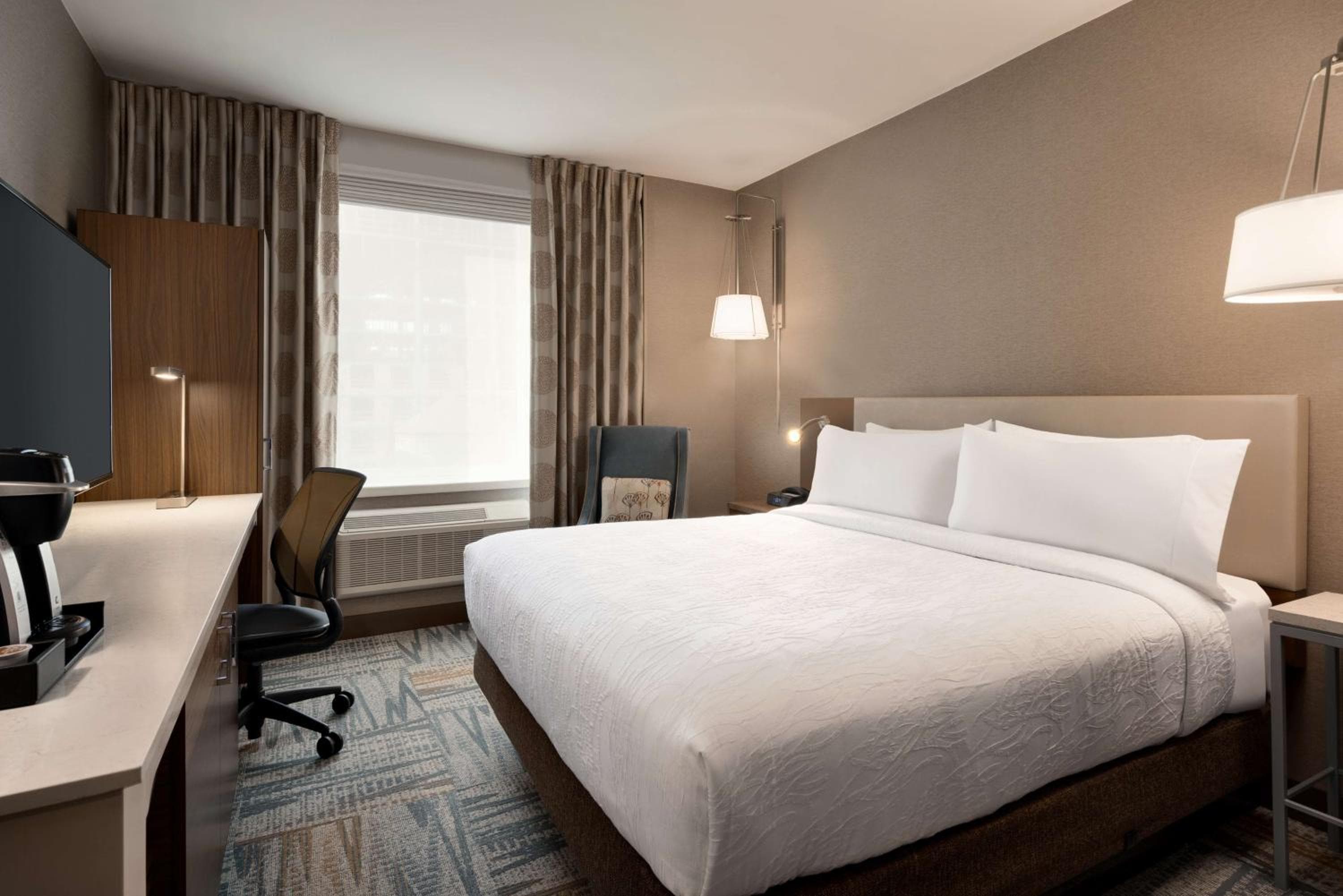 Hilton Garden Inn New York Times Square South — 27