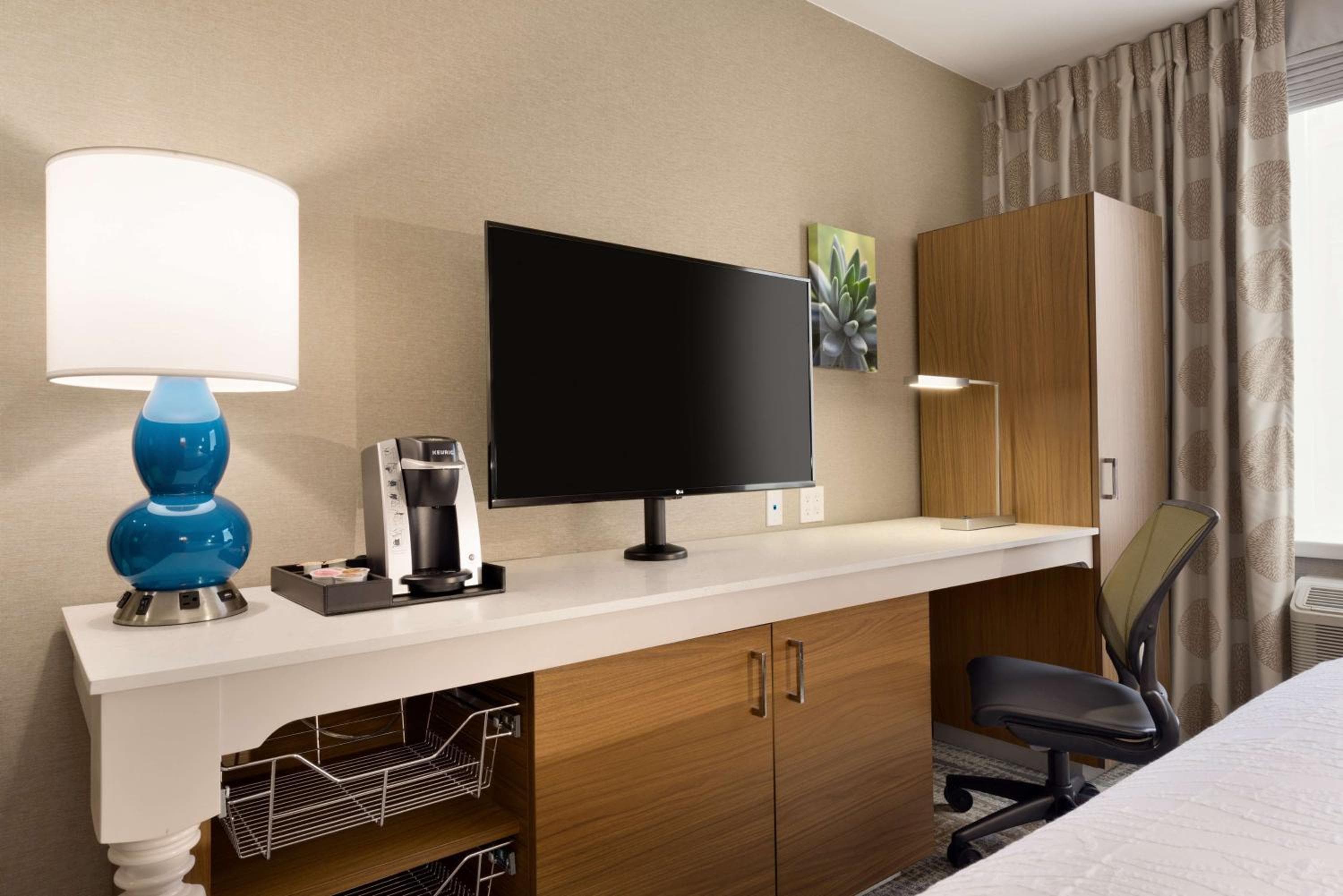 Hilton Garden Inn New York Times Square South — 28