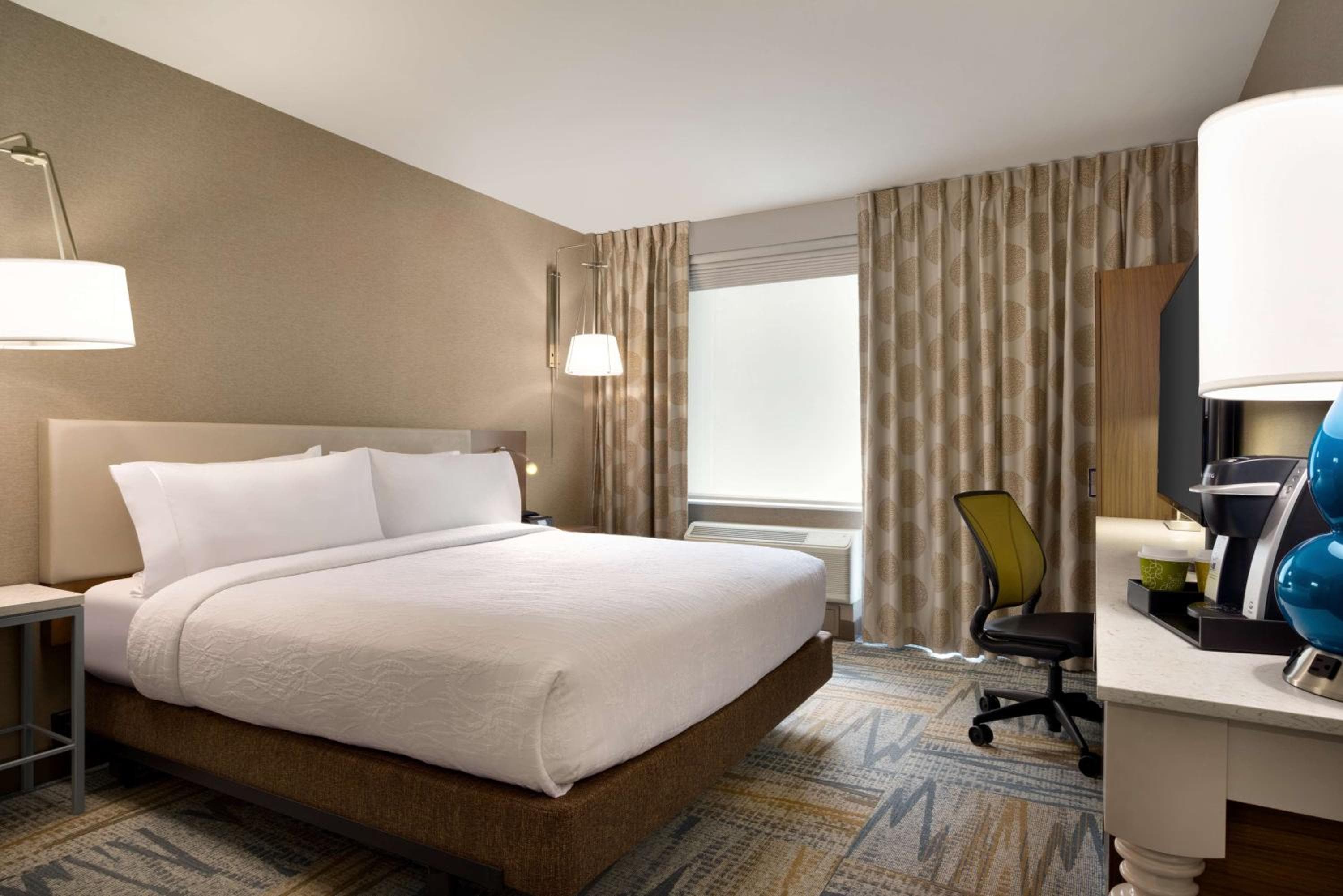 Hilton Garden Inn New York Times Square South — 25