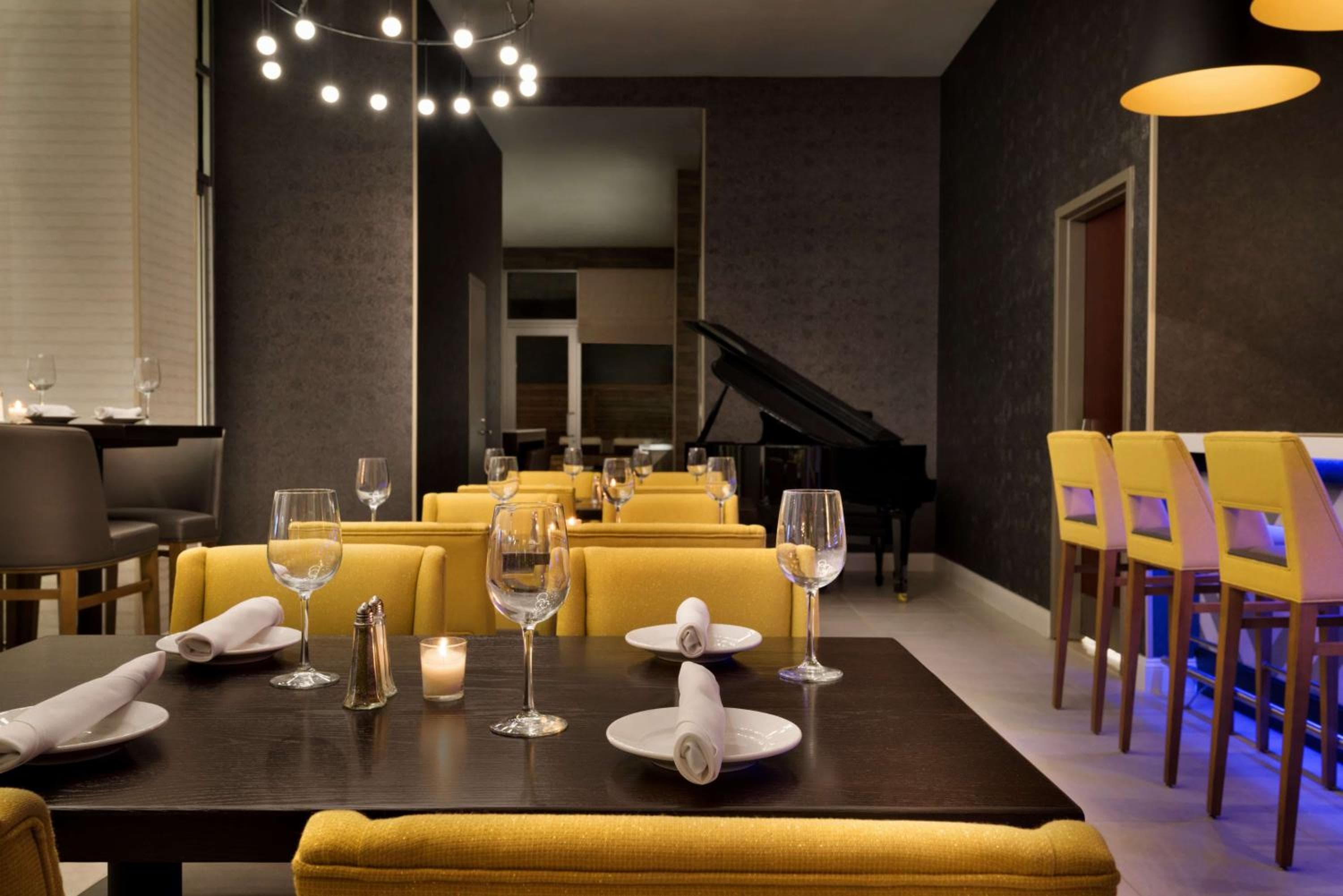 Hilton Garden Inn New York Times Square South — 6
