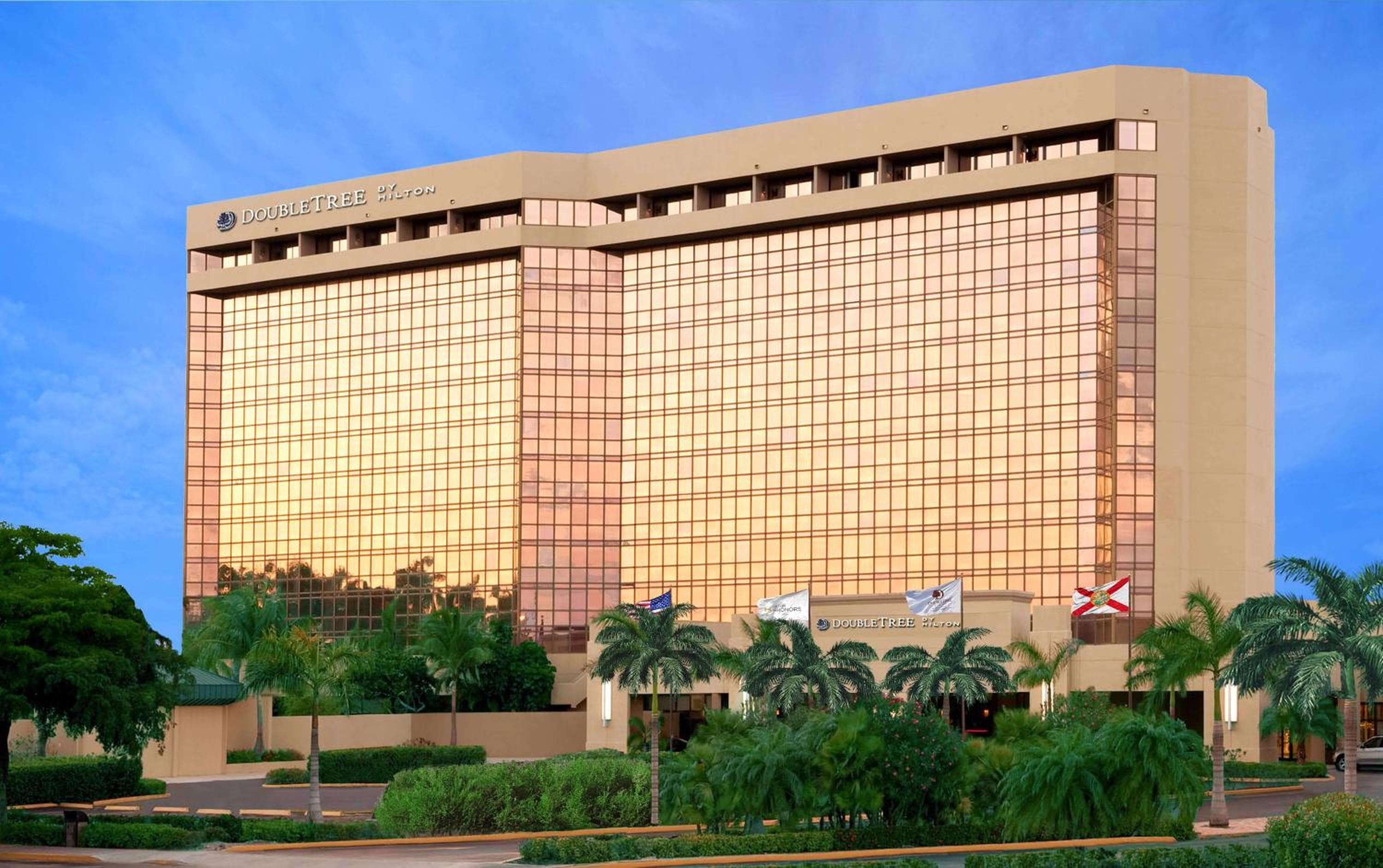 DoubleTree by Hilton Hotel Miami Aeropuerto y Centro de Convenciones — 1
