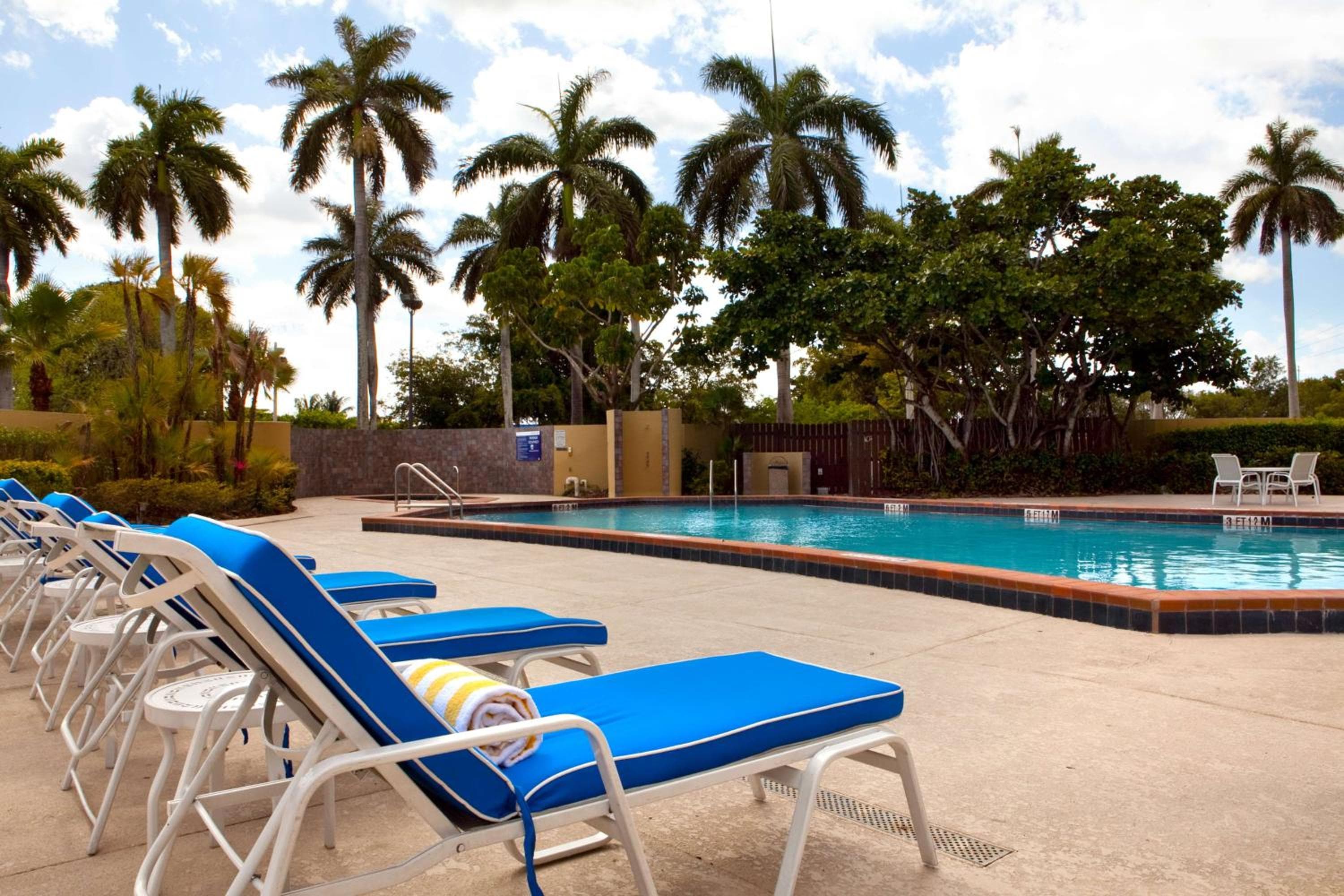 DoubleTree by Hilton Hotel Miami Aeropuerto y Centro de Convenciones — 8