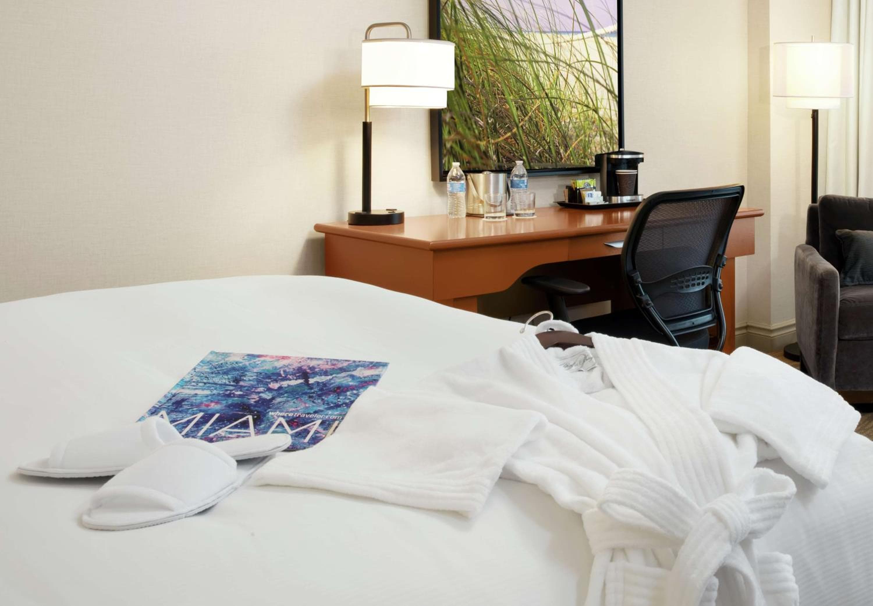DoubleTree by Hilton Hotel Miami Airport & Convention Center — 18