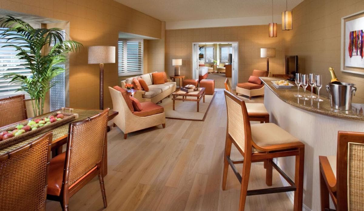 Tropicana Las Vegas a DoubleTree by Hilton Resort & Casino - Free Parking — 22