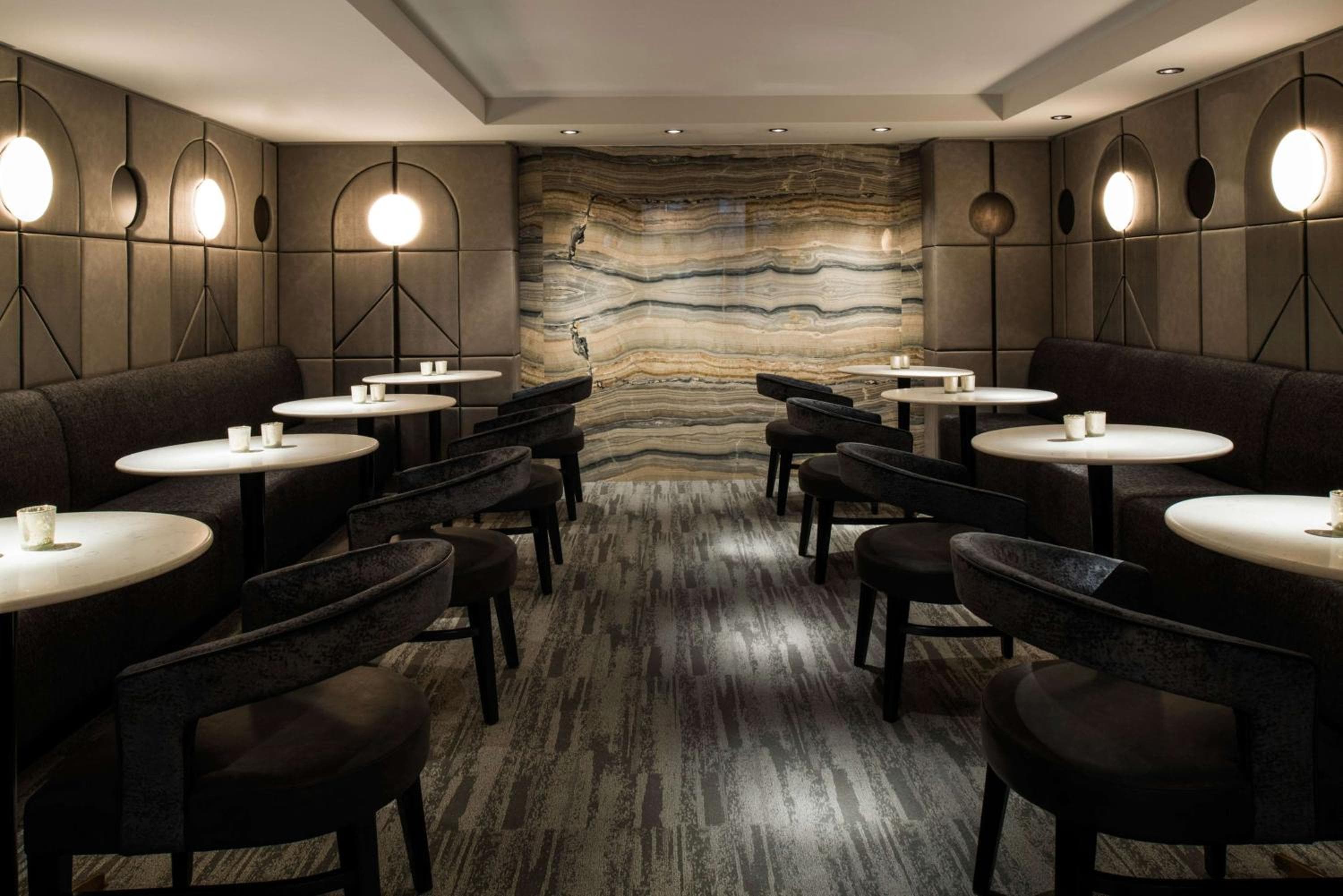 LondonHouse Chicago, Curio Collection by Hilton hotel, 85 East Wacker Drive   , Chicago, United States — photo 2