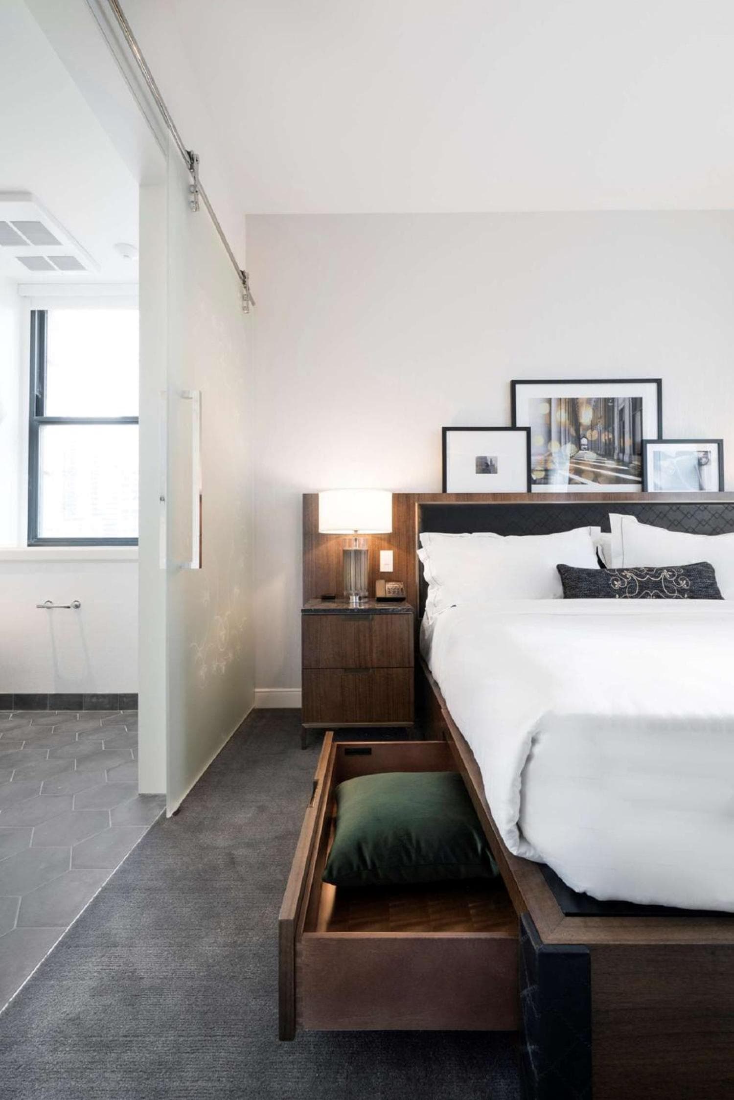 LondonHouse Chicago, Curio Collection by Hilton hotel, 85 East Wacker Drive   , Chicago, United States — photo 38