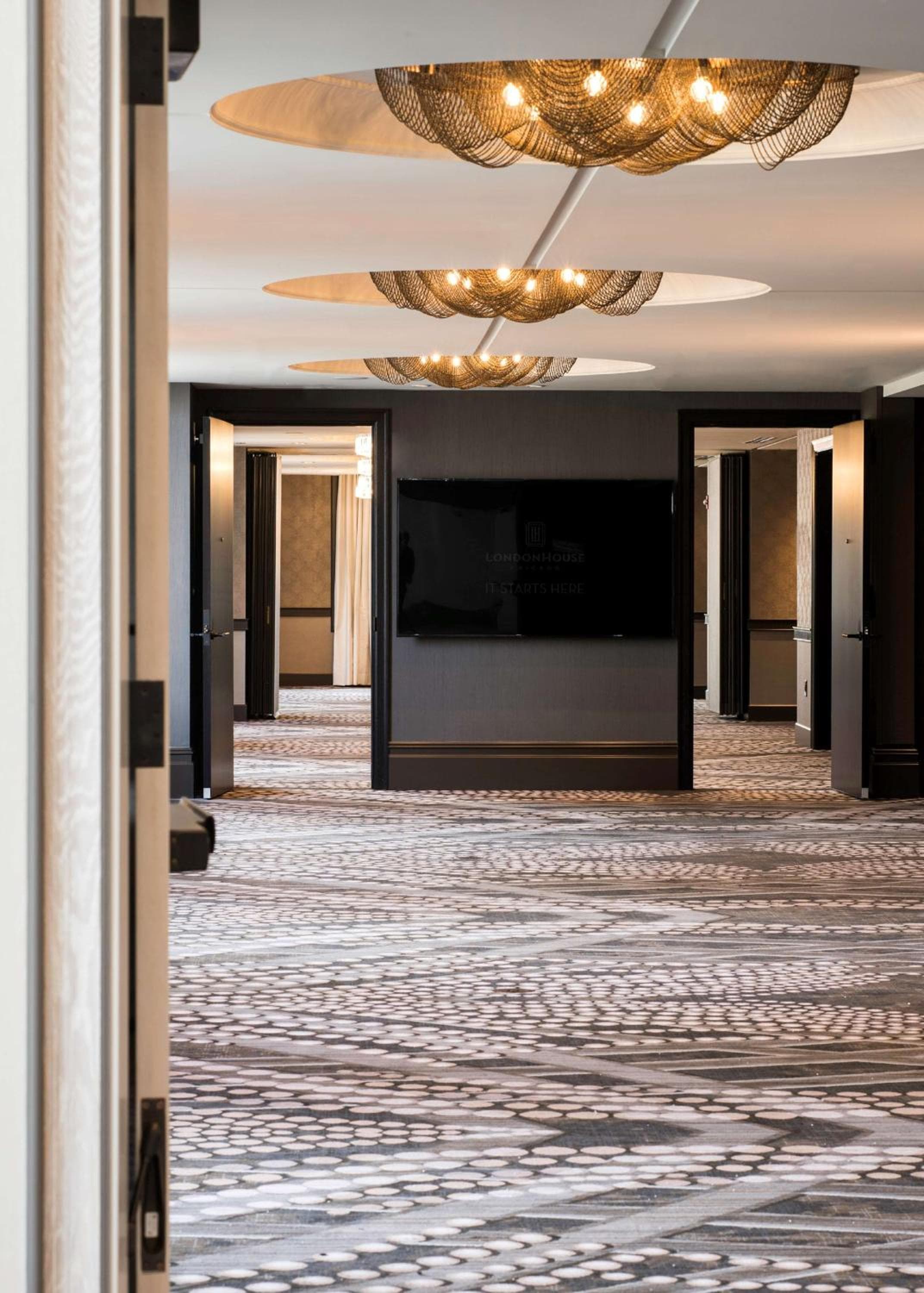 LondonHouse Chicago, Curio Collection by Hilton hotel, 85 East Wacker Drive   , Chicago, United States — photo 14