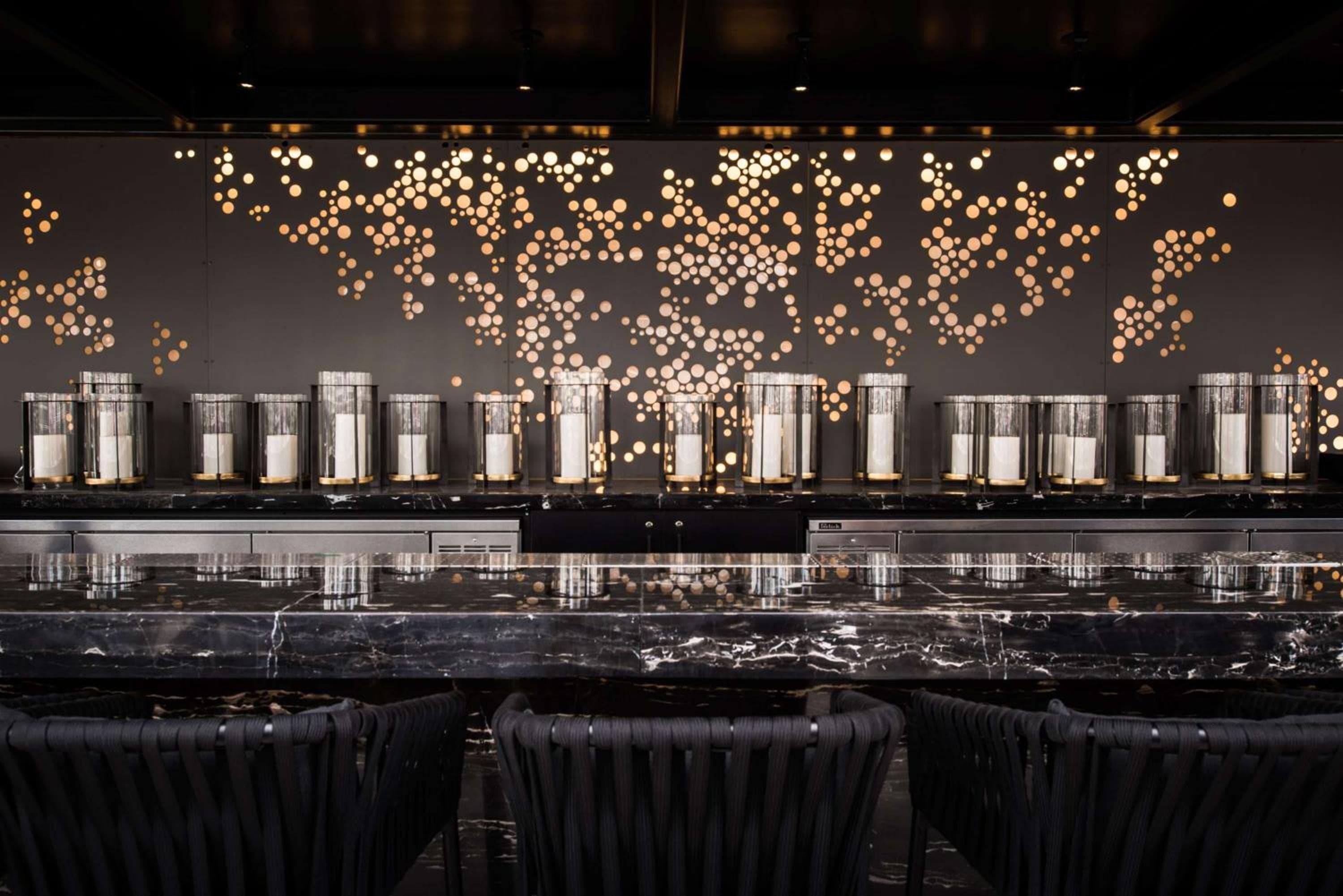 LondonHouse Chicago, Curio Collection by Hilton hotel, 85 East Wacker Drive   , Chicago, United States — photo 4