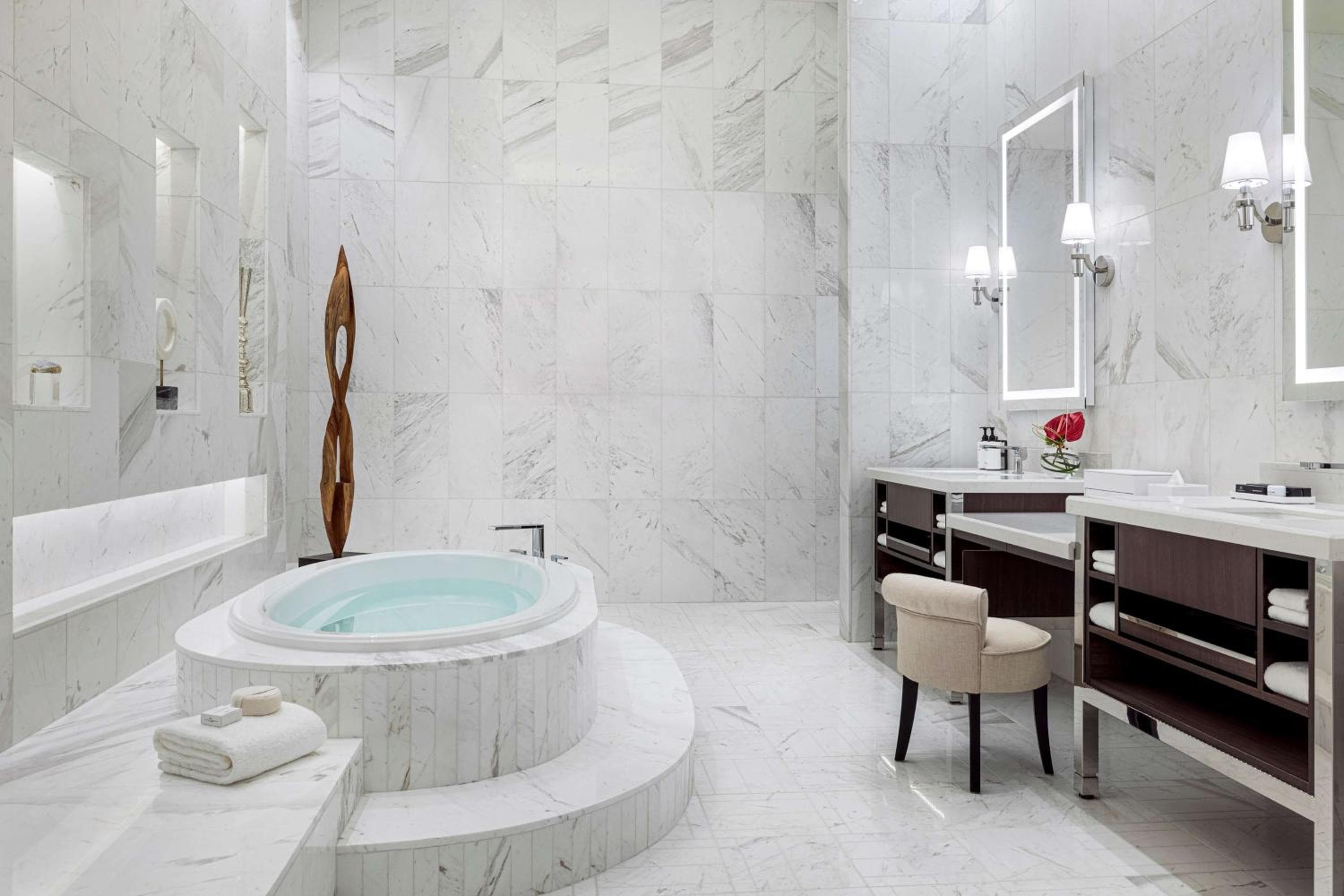 Crockfords Las Vegas, LXR Hotels & Resorts at Resorts World — 21