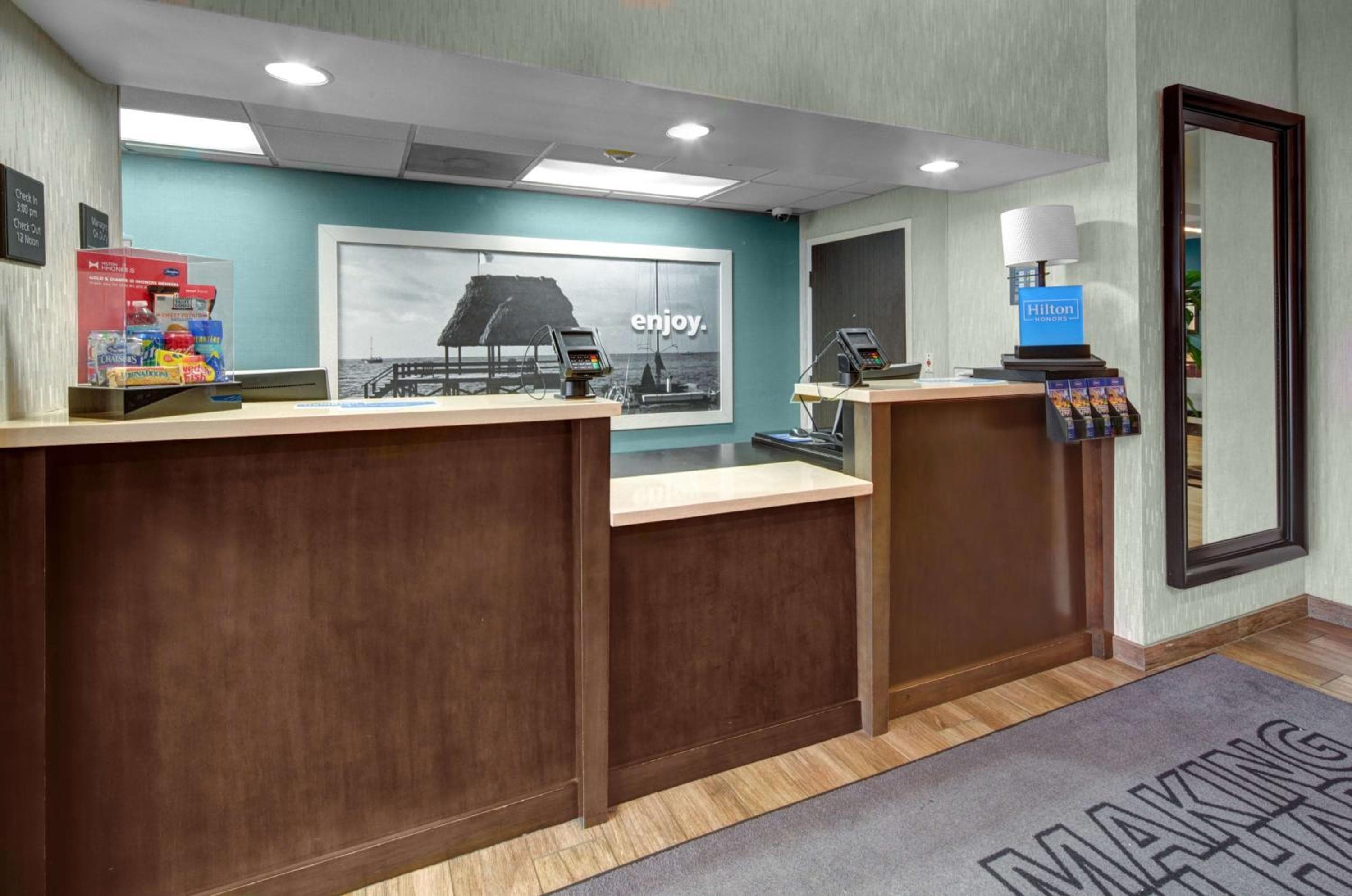 Hampton Inn Miami-Coconut Grove/Coral Gables — 6