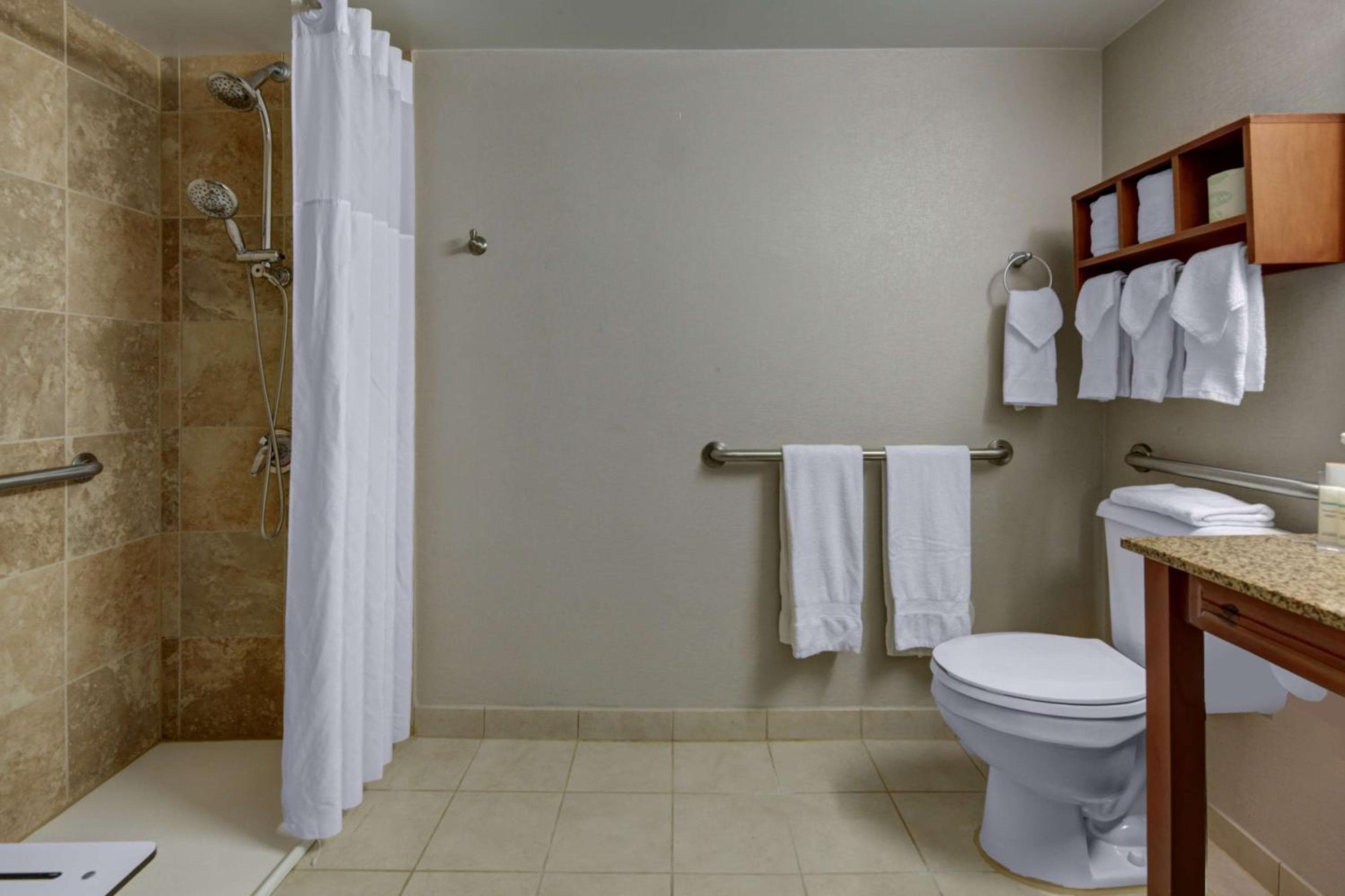 Hampton Inn Miami-Coconut Grove/Coral Gables — 17