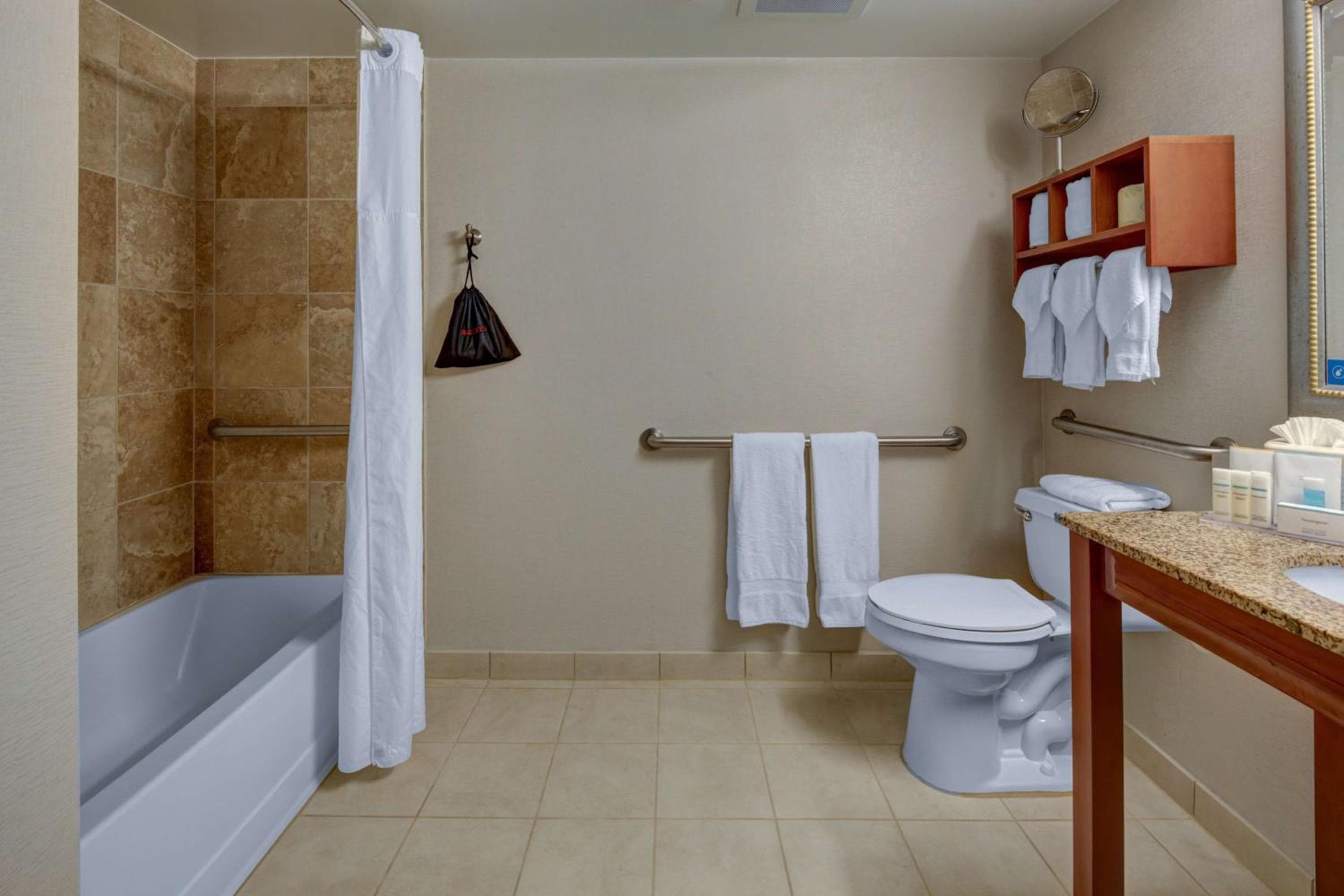 Hampton Inn Miami-Coconut Grove/Coral Gables — 19