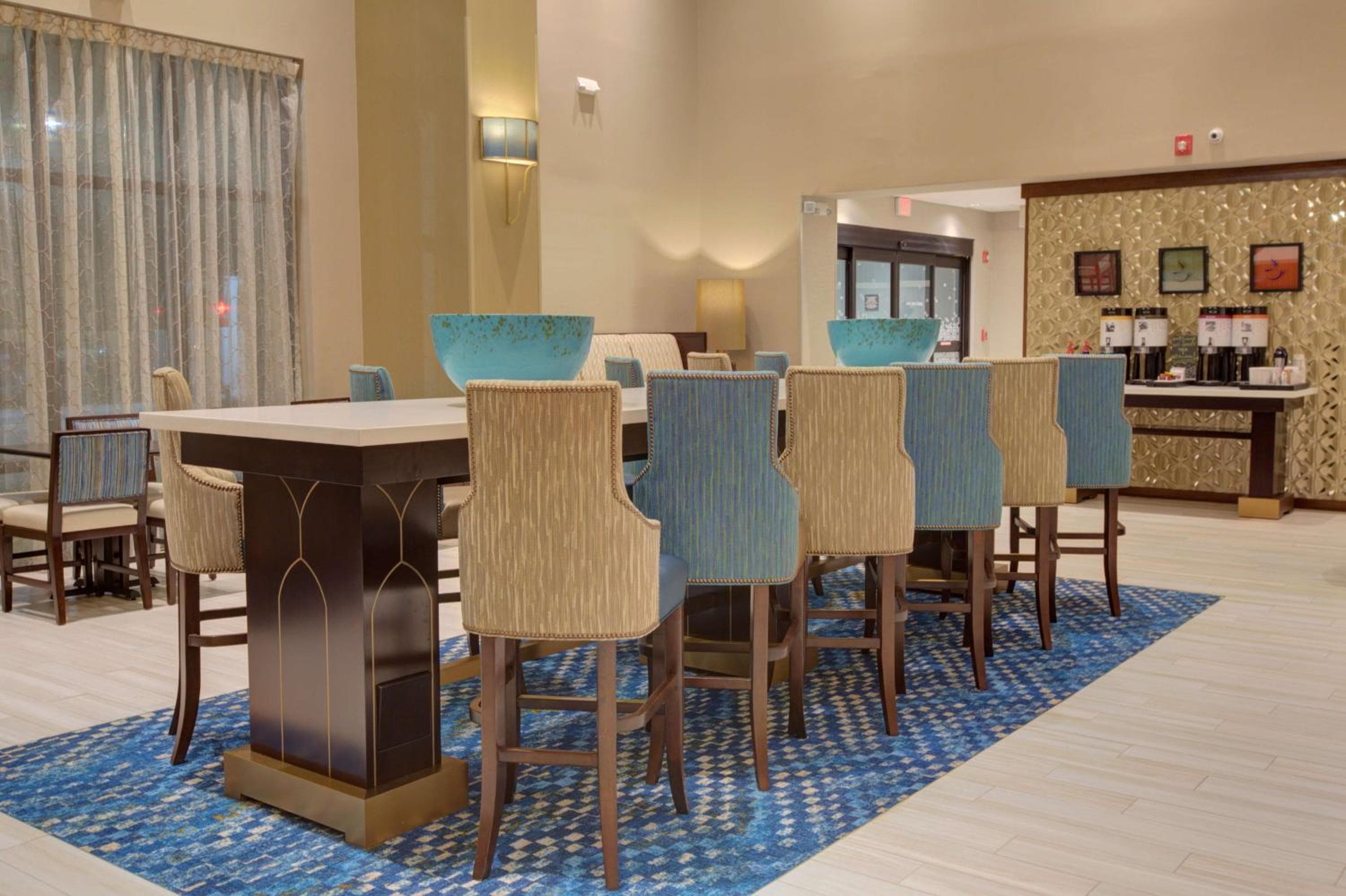 Hampton Inn & Suites by Hilton Tampa Busch Gardens Area — 8