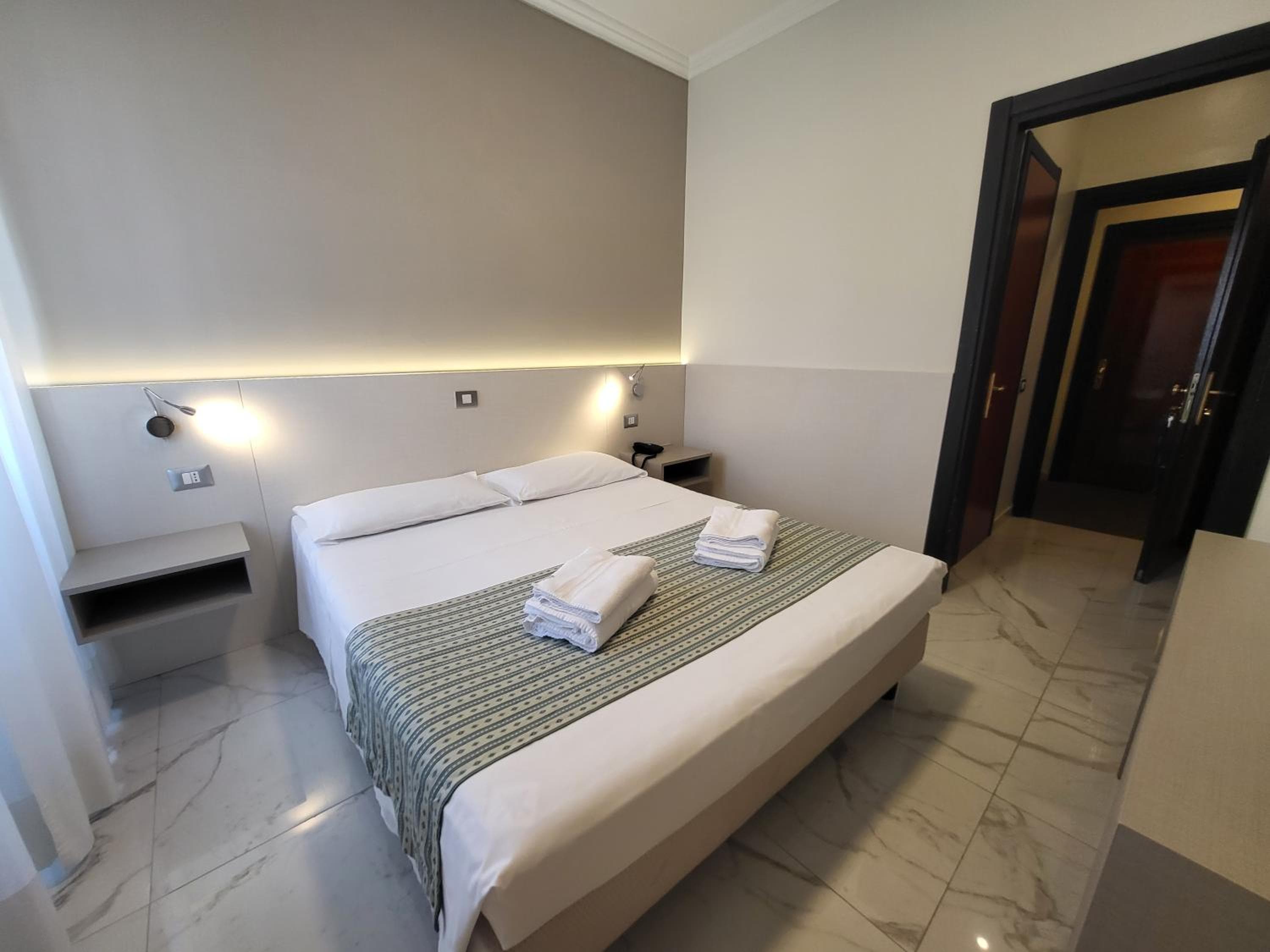 Hotel Dei Fiori — 26