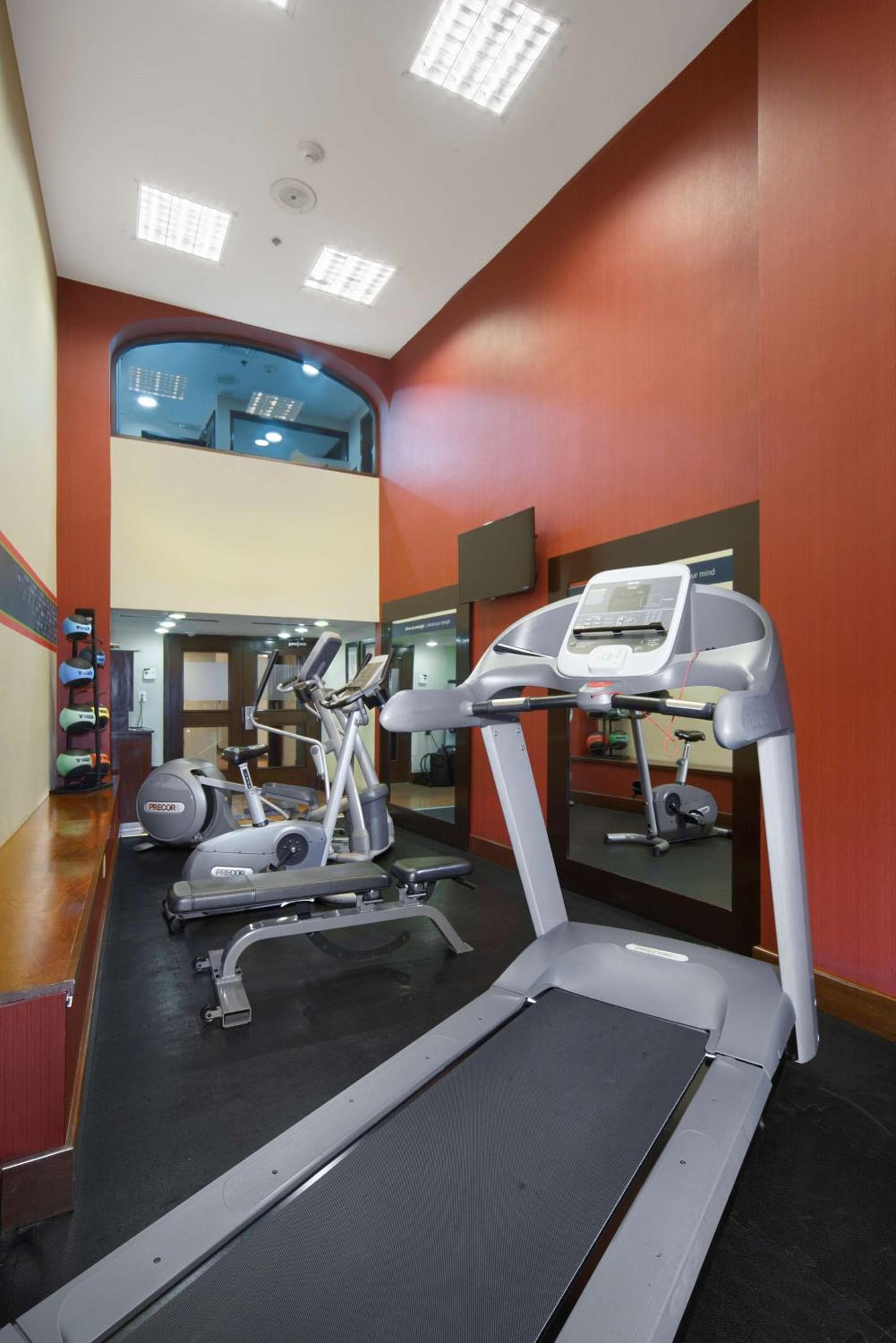 Hampton Inn & Suites Mexico City - Centro Historico — 4