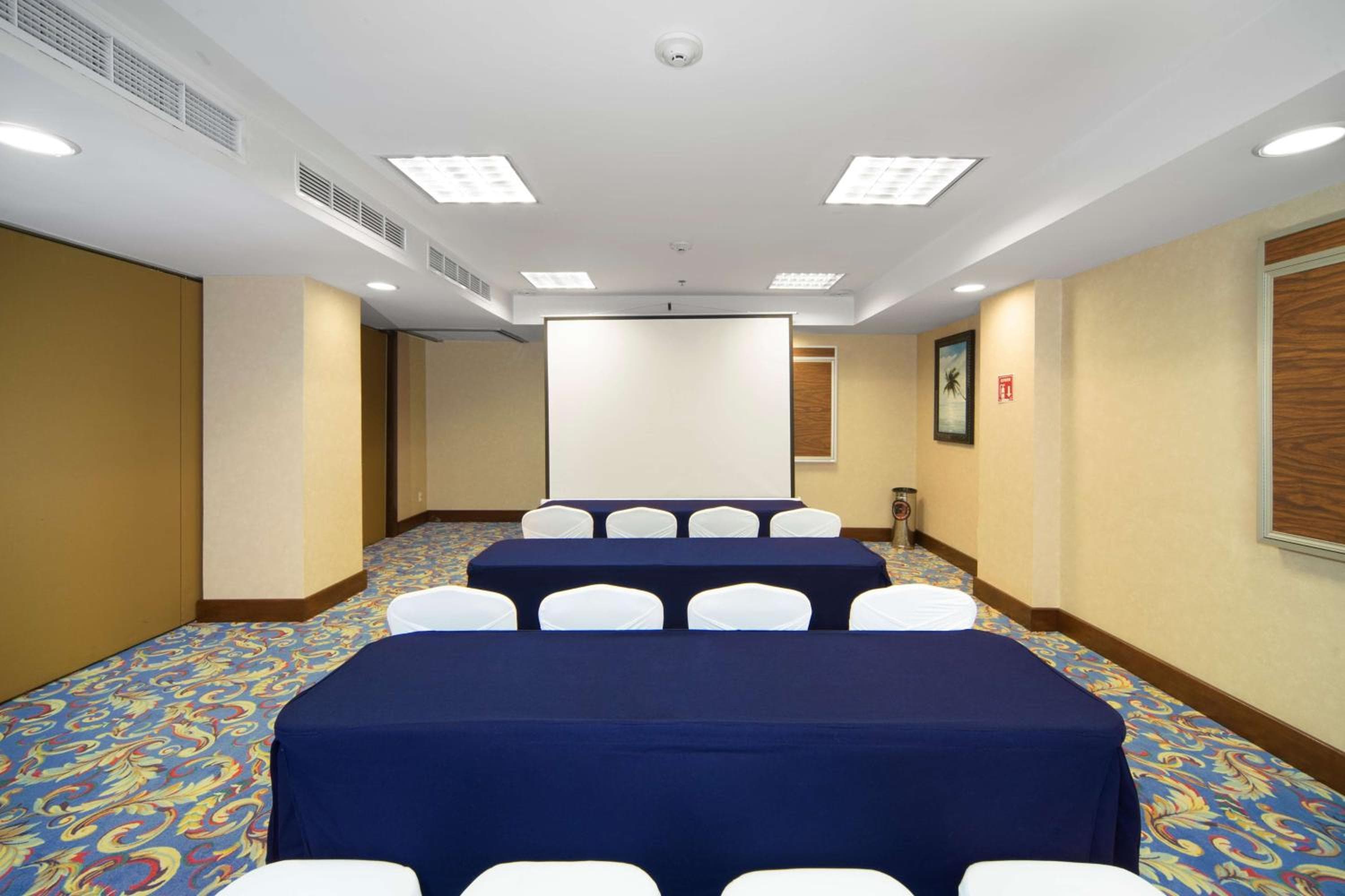 Hampton Inn & Suites Mexico City - Centro Historico — 16