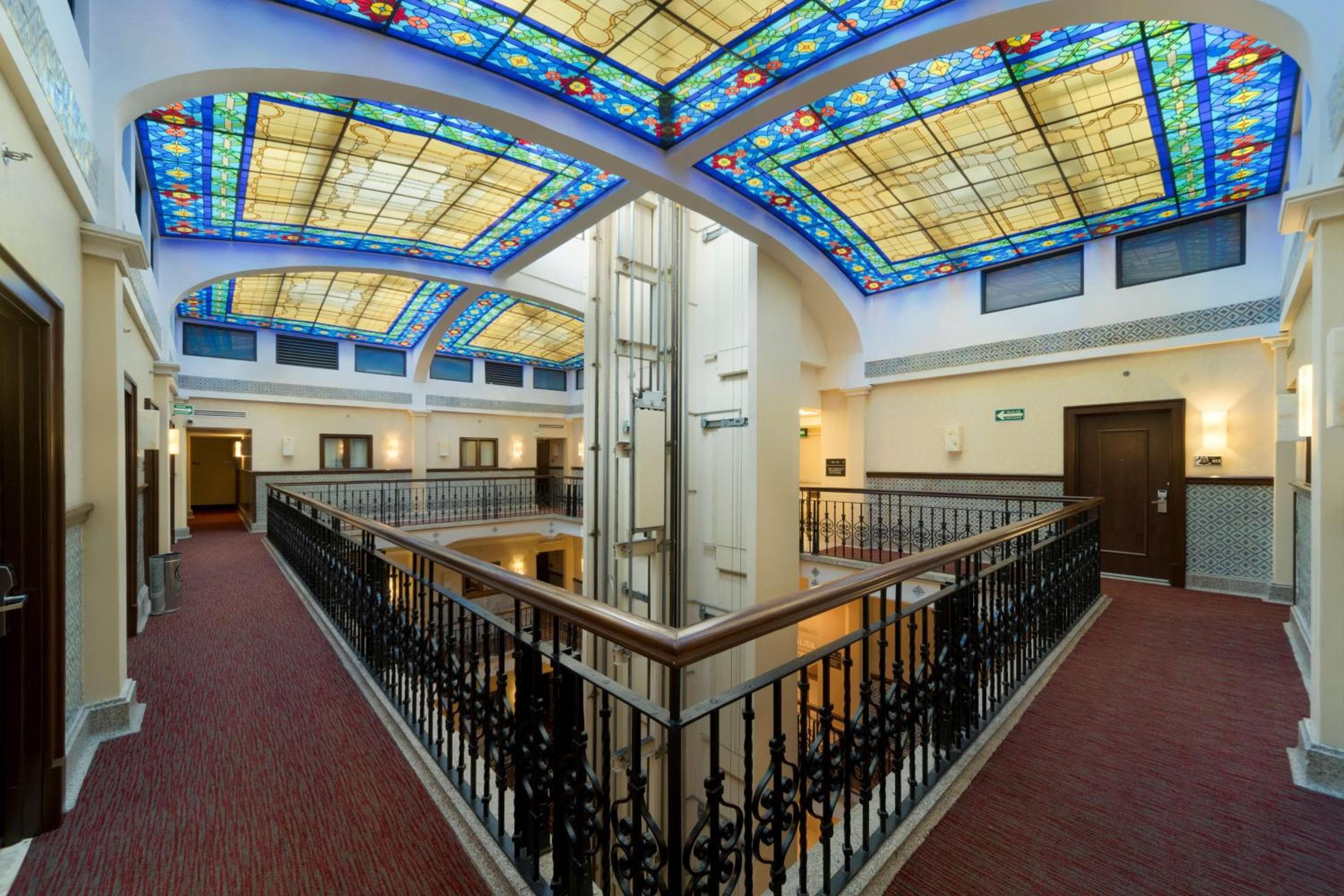 Hampton Inn & Suites Mexico City - Centro Historico — 17