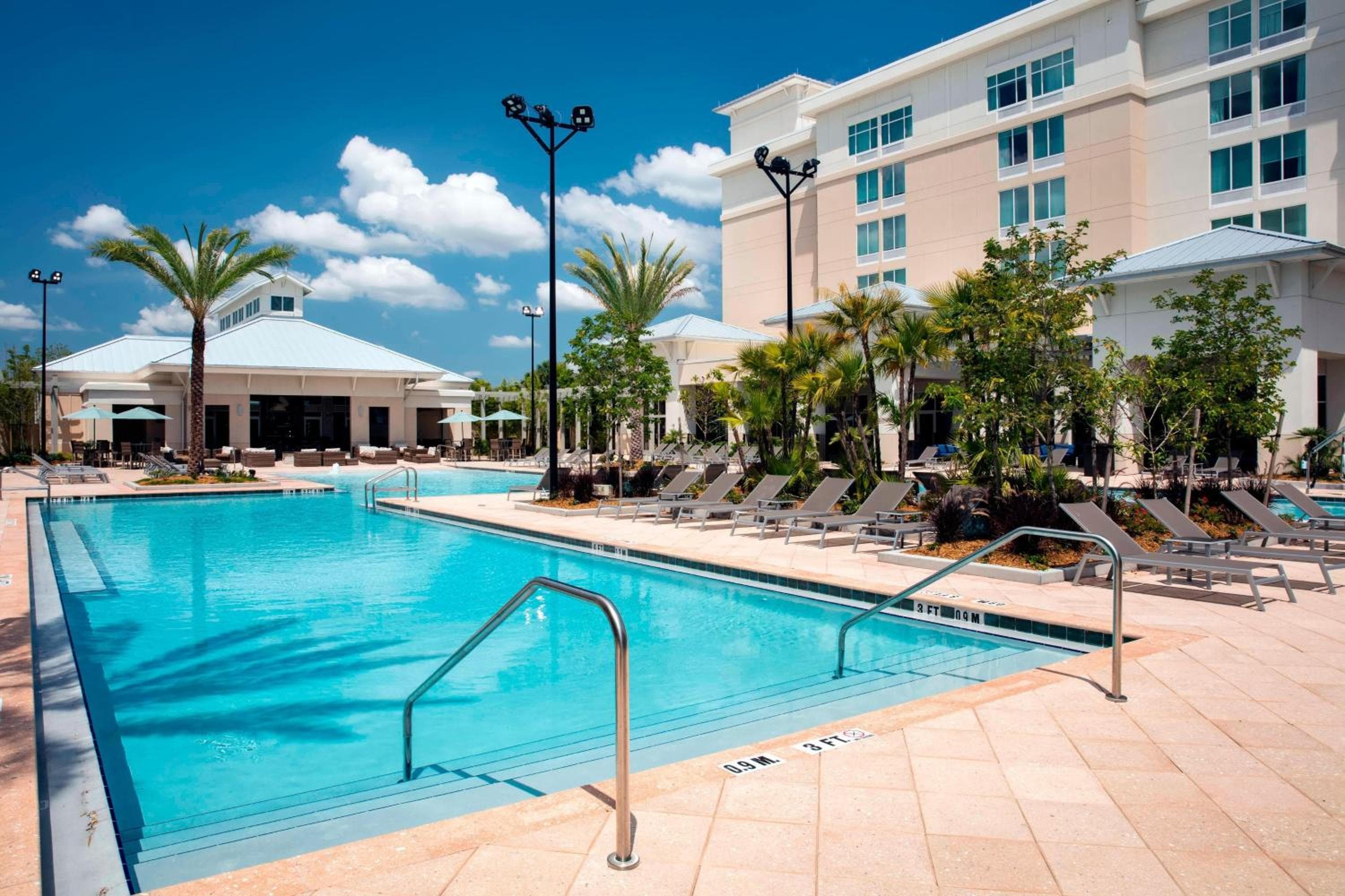 TownePlace Suites Orlando at FLAMINGO CROSSINGS Town Center, Western Entrance — 22