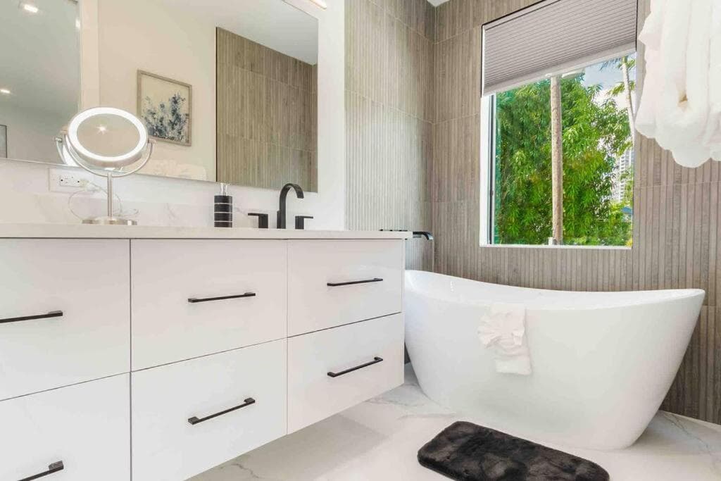 Luxury Paradise walk to Las Olas -5 mins to Beach — 13