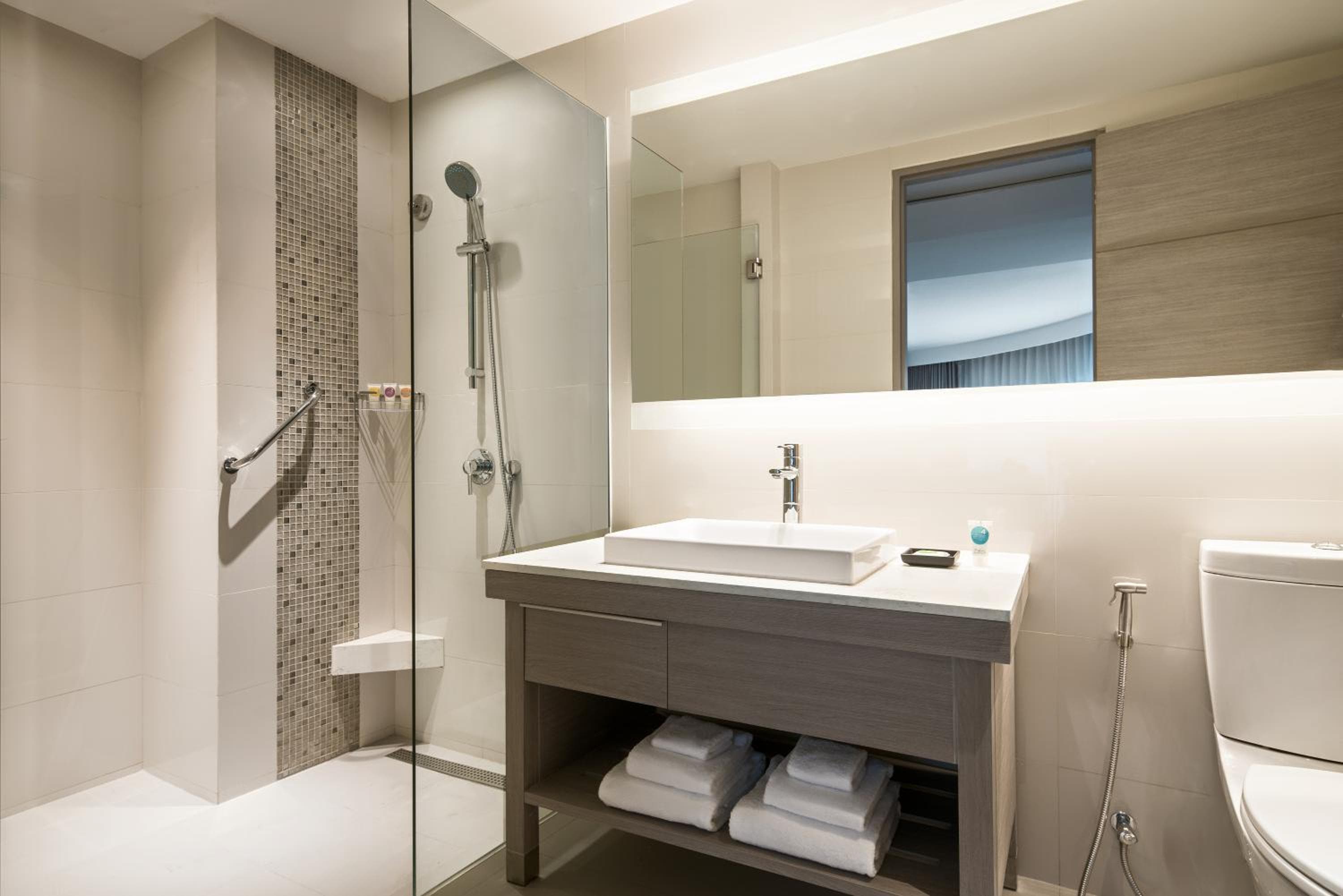 Hyatt Place Bangkok Sukhumvit 24 — 19