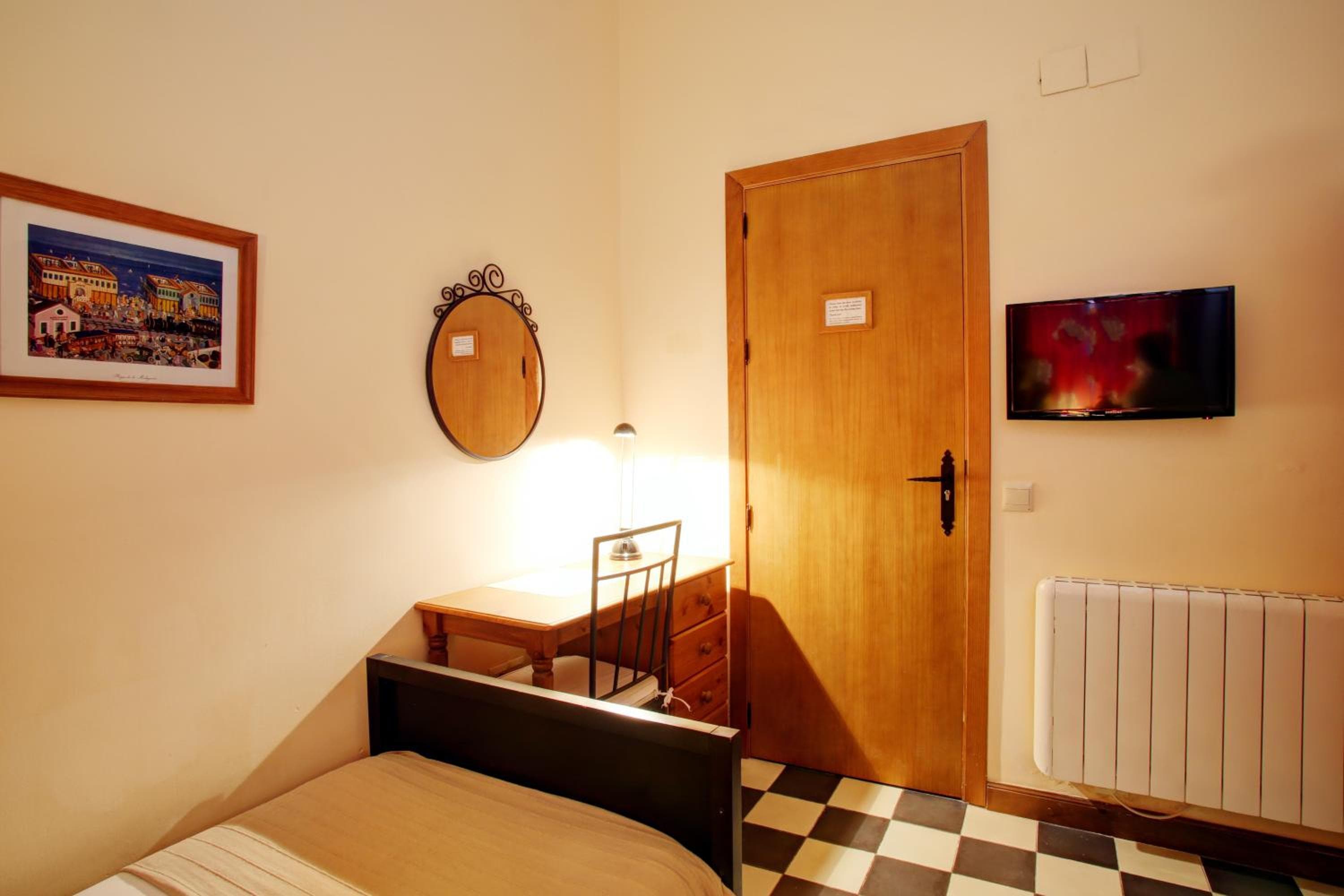 Málaga Lodge Gästehaus — 18