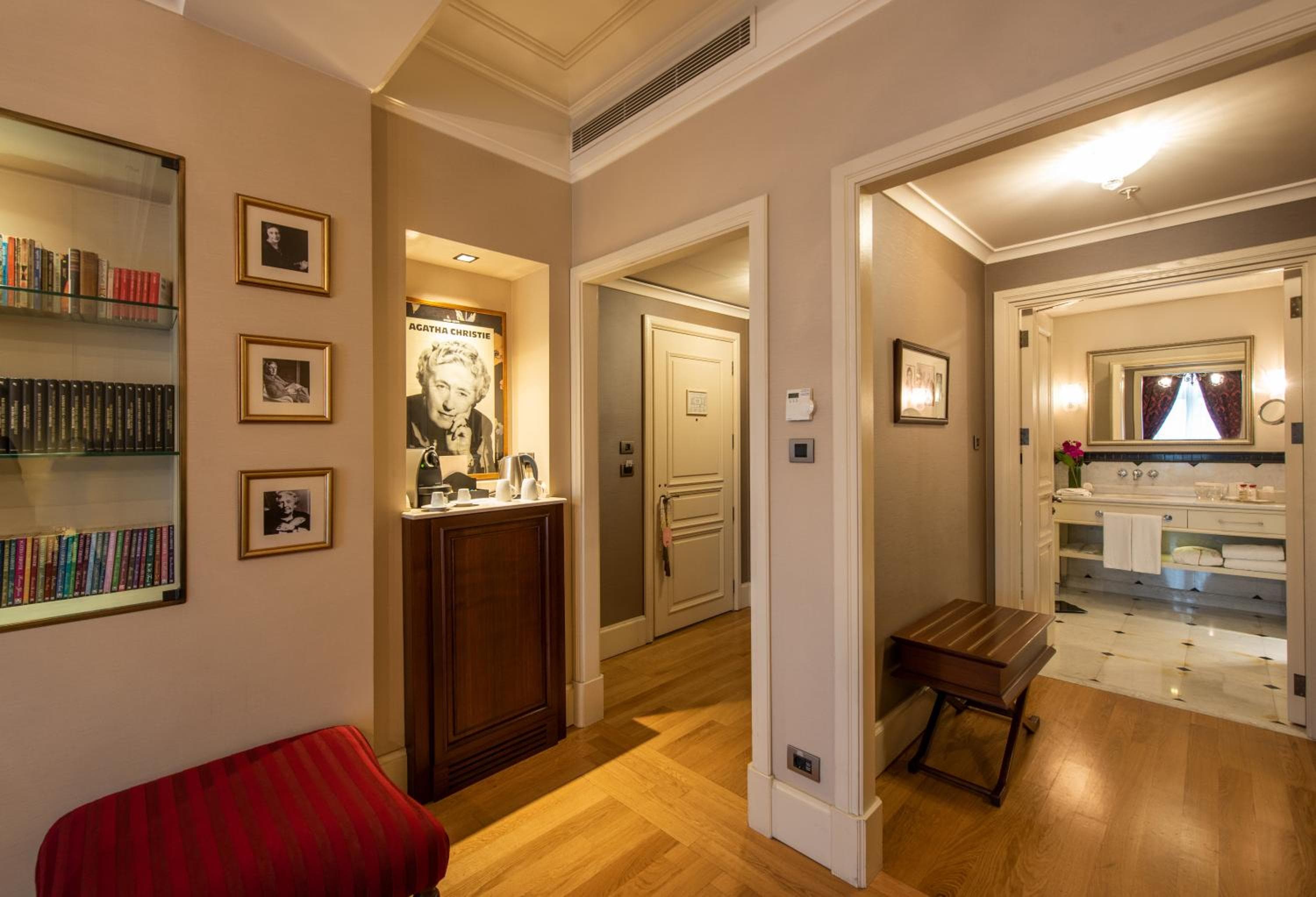 Pera Palace Hotel — 4