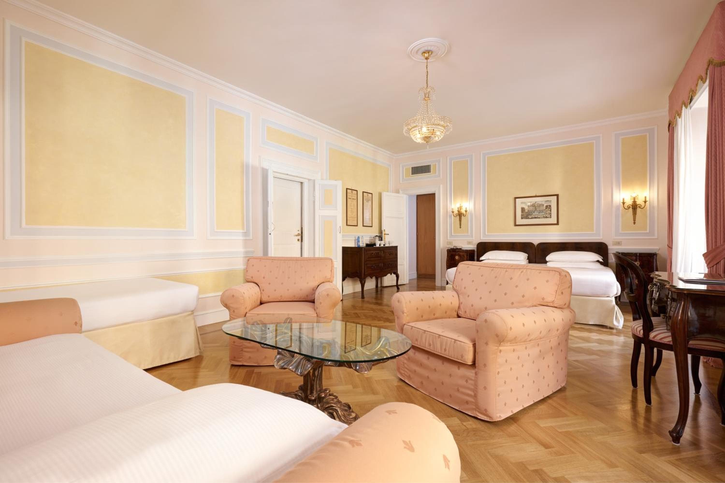 Hotel Quirinale — 13