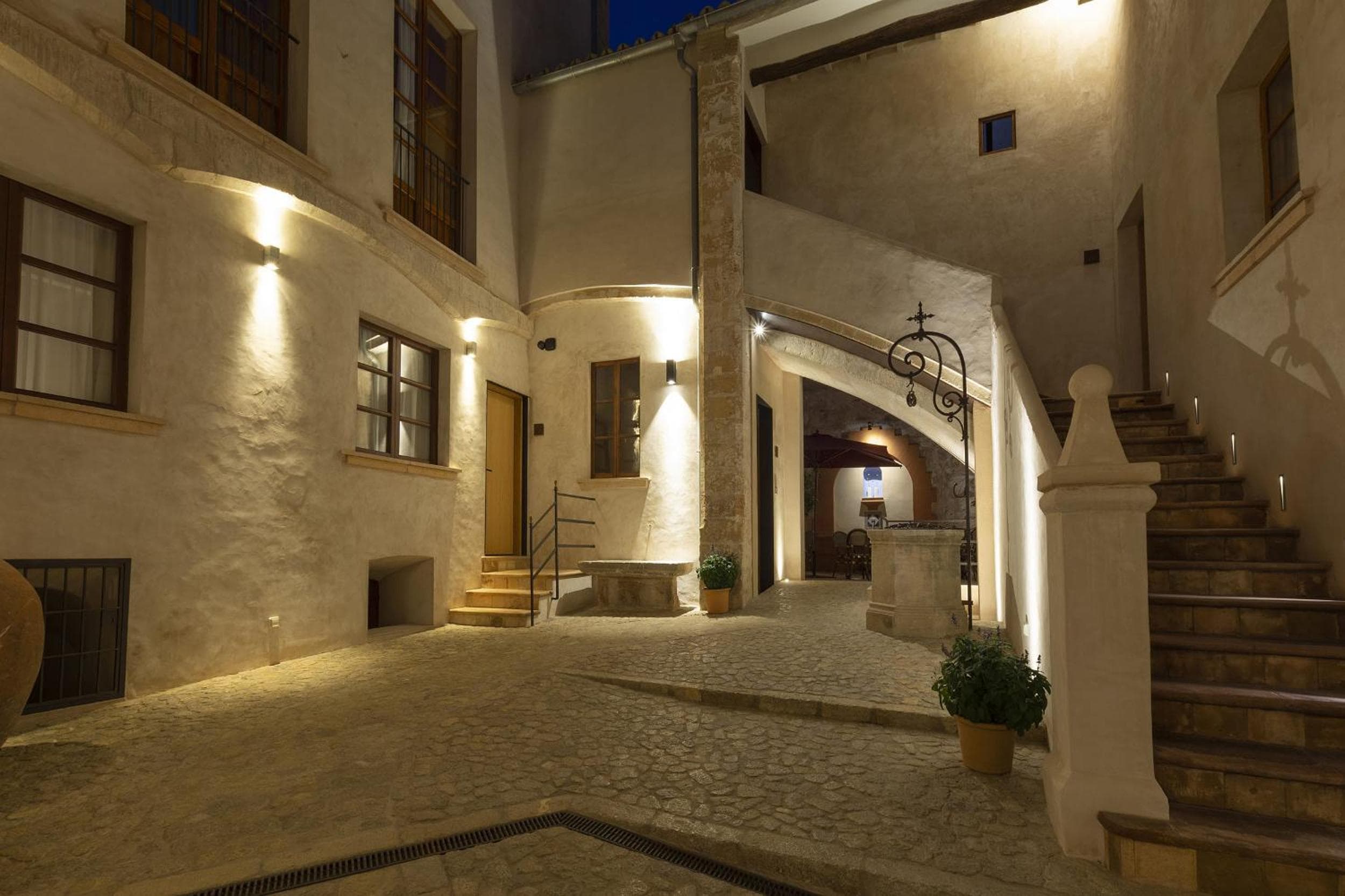 Hotel Can Cirera — 11