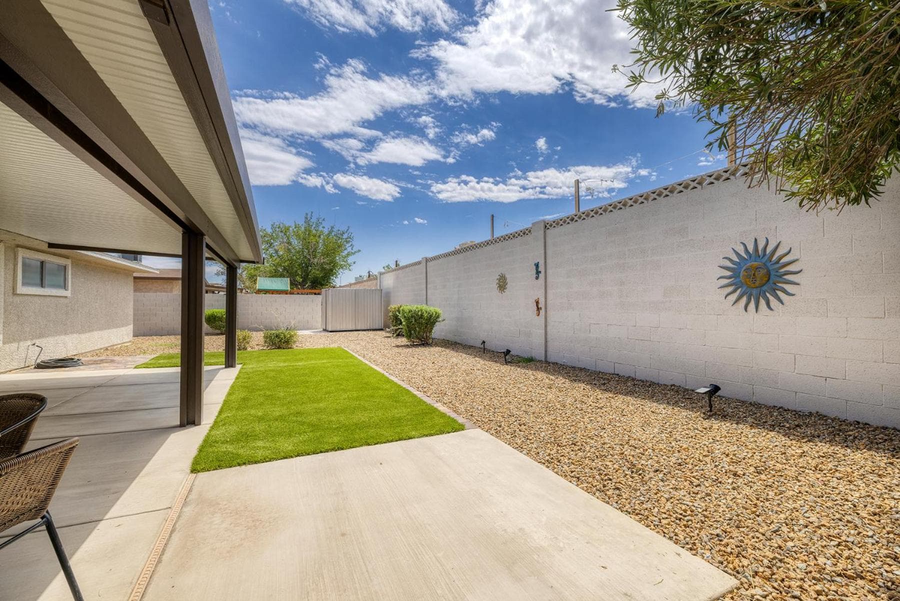 Single Story minutes from Summerlin with RV Parking & Dog Friendly — 19