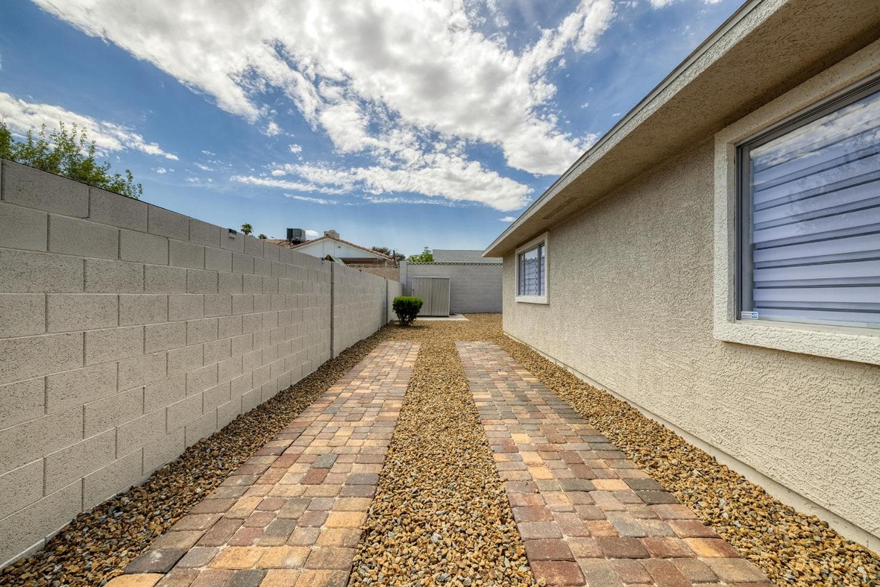 Single Story minutes from Summerlin with RV Parking & Dog Friendly — 20