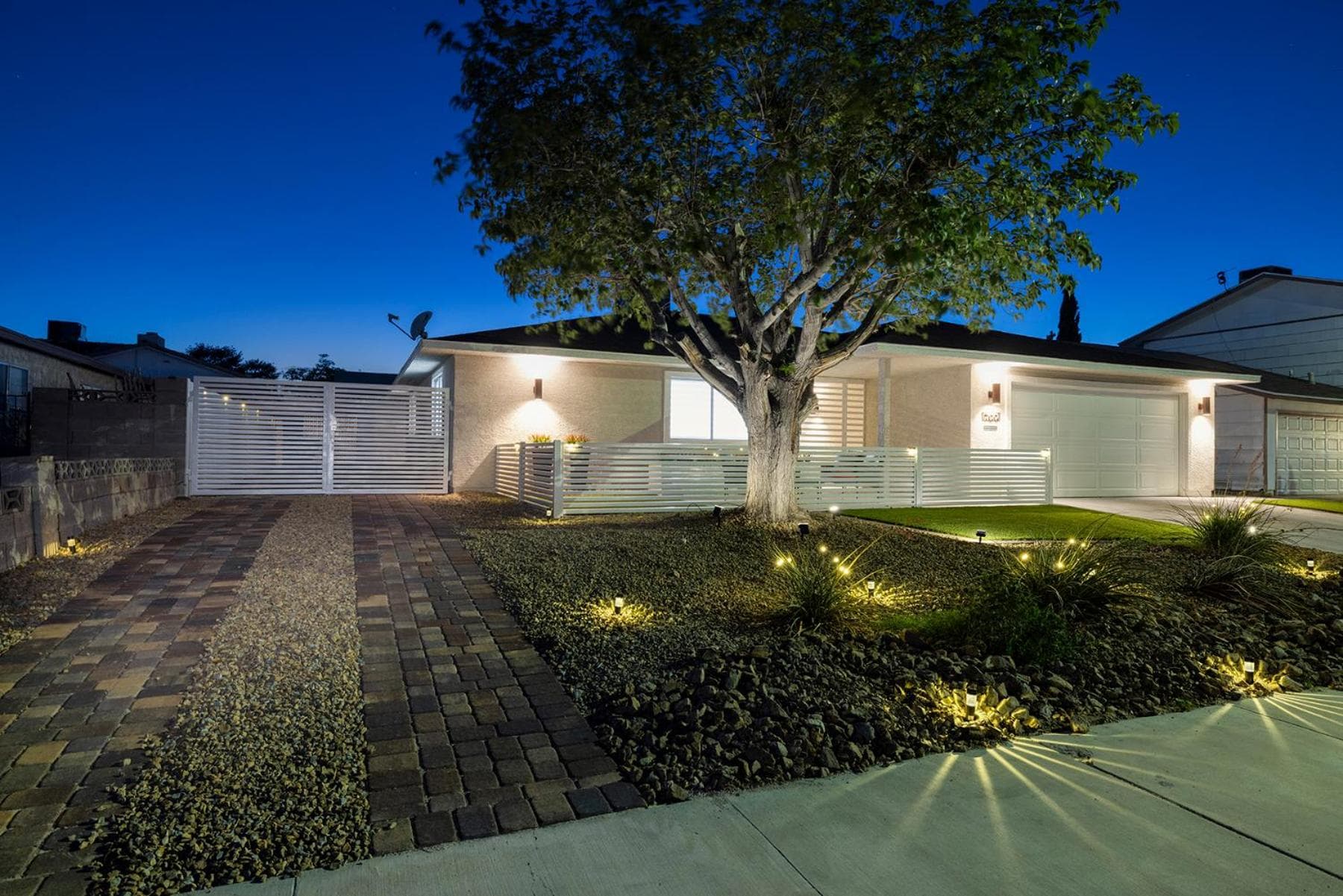 Single Story minutes from Summerlin with RV Parking & Dog Friendly — 4